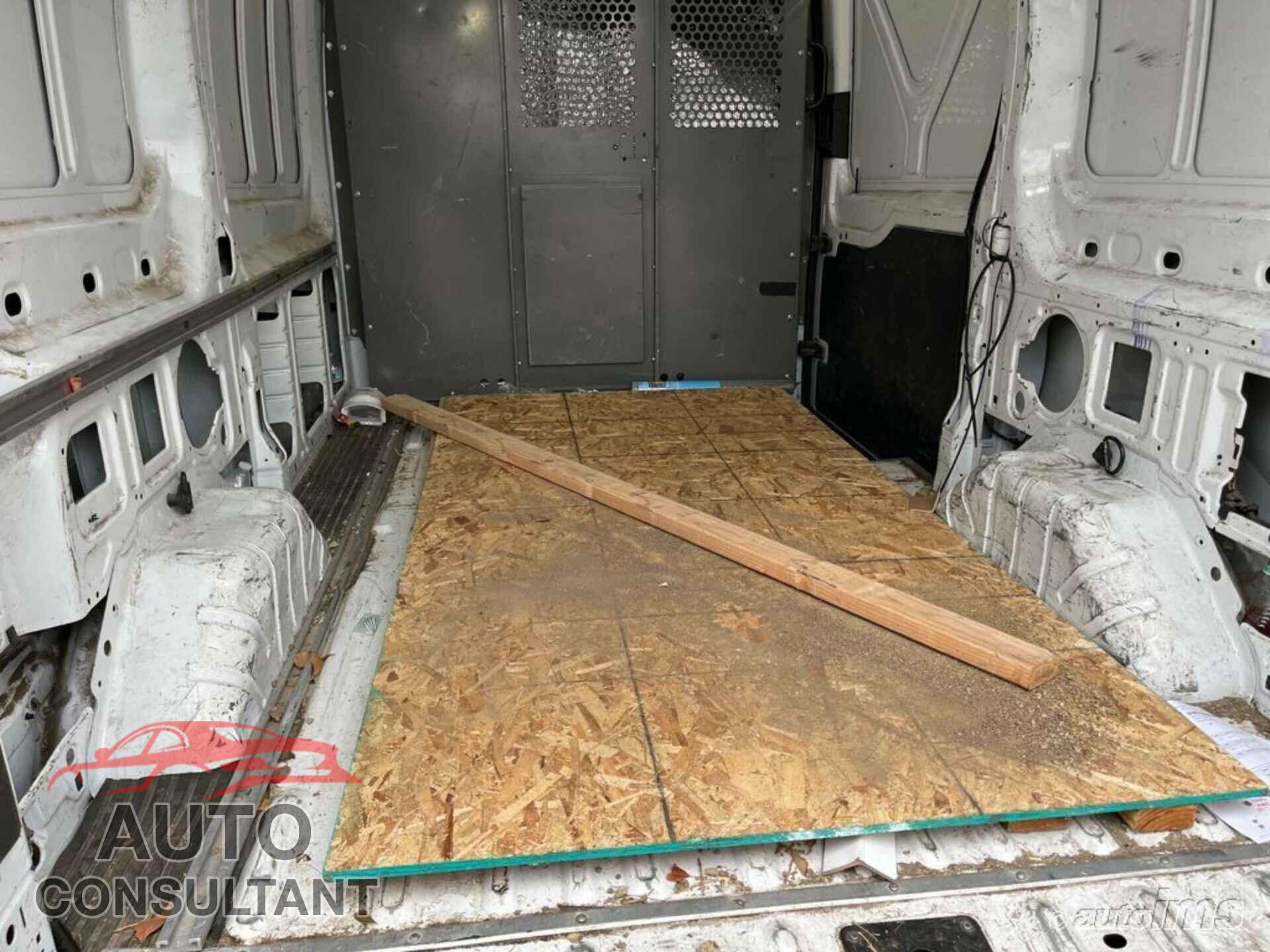 FORD TRANSIT 2019 - 1FTYE1CM9KKB04812