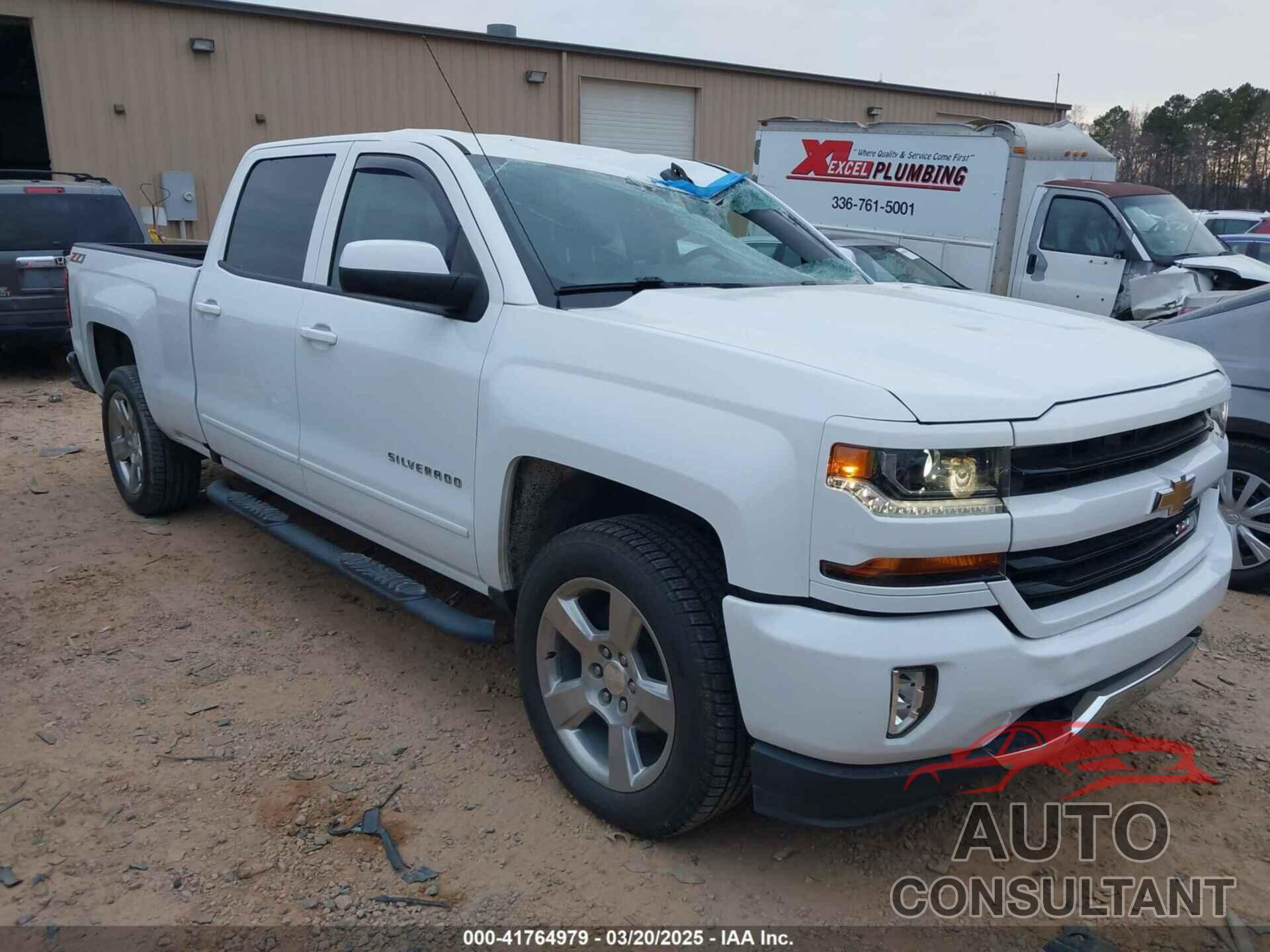 CHEVROLET SILVERADO 1500 2018 - 3GCUKREC8JG473659