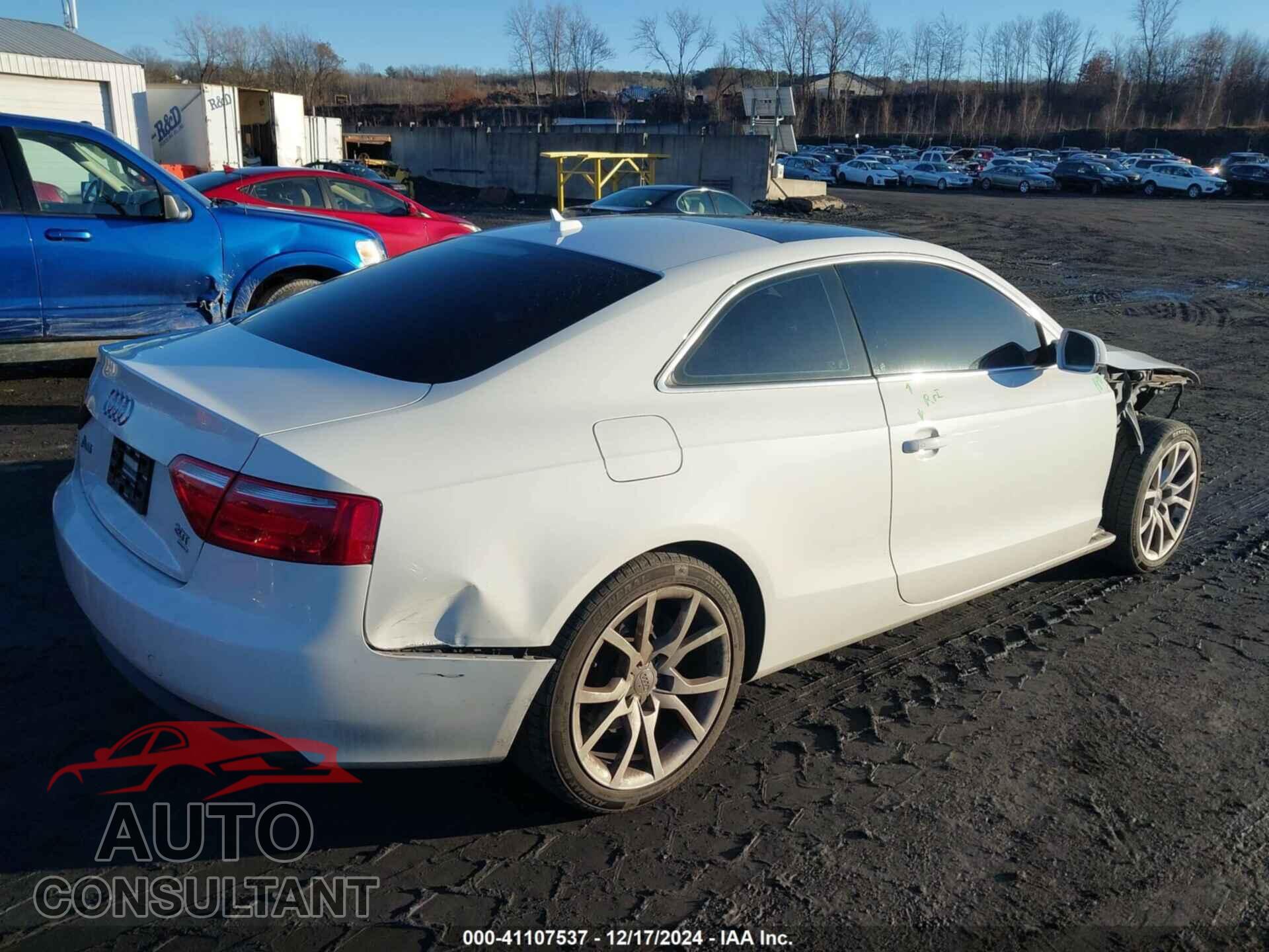 AUDI A5 2011 - WAUCFAFR3BA004545
