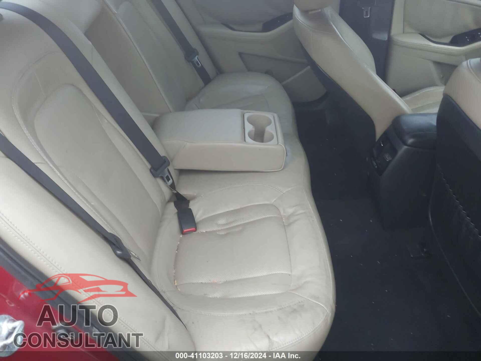 KIA OPTIMA 2011 - KNAGN4A74B5179438