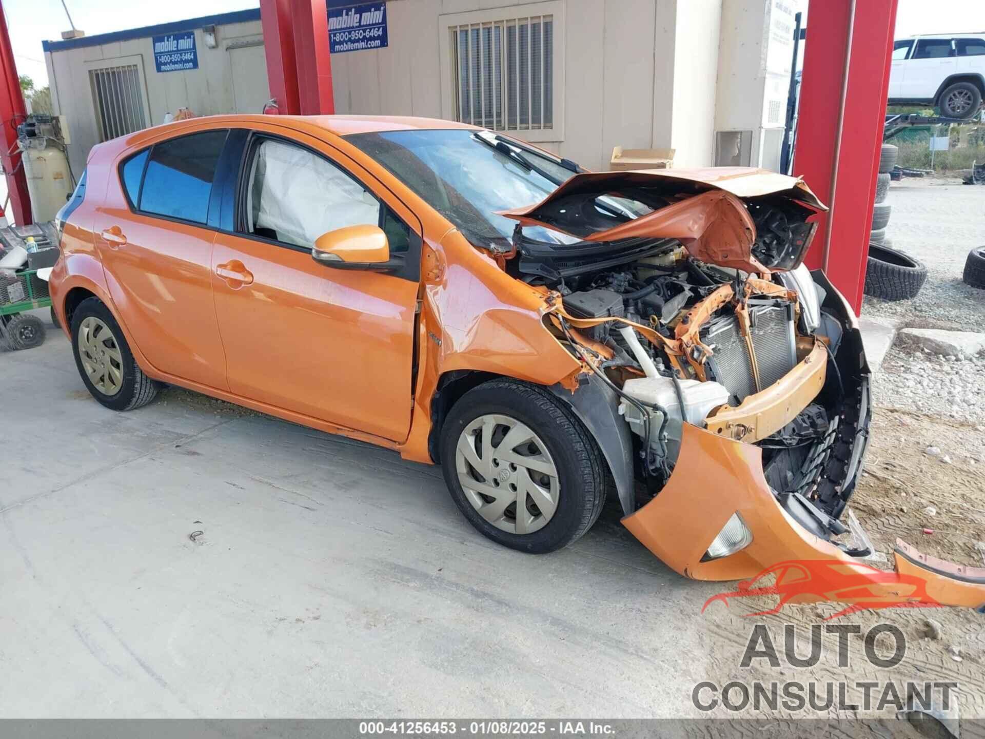 TOYOTA PRIUS C 2015 - JTDKDTB37F1104087