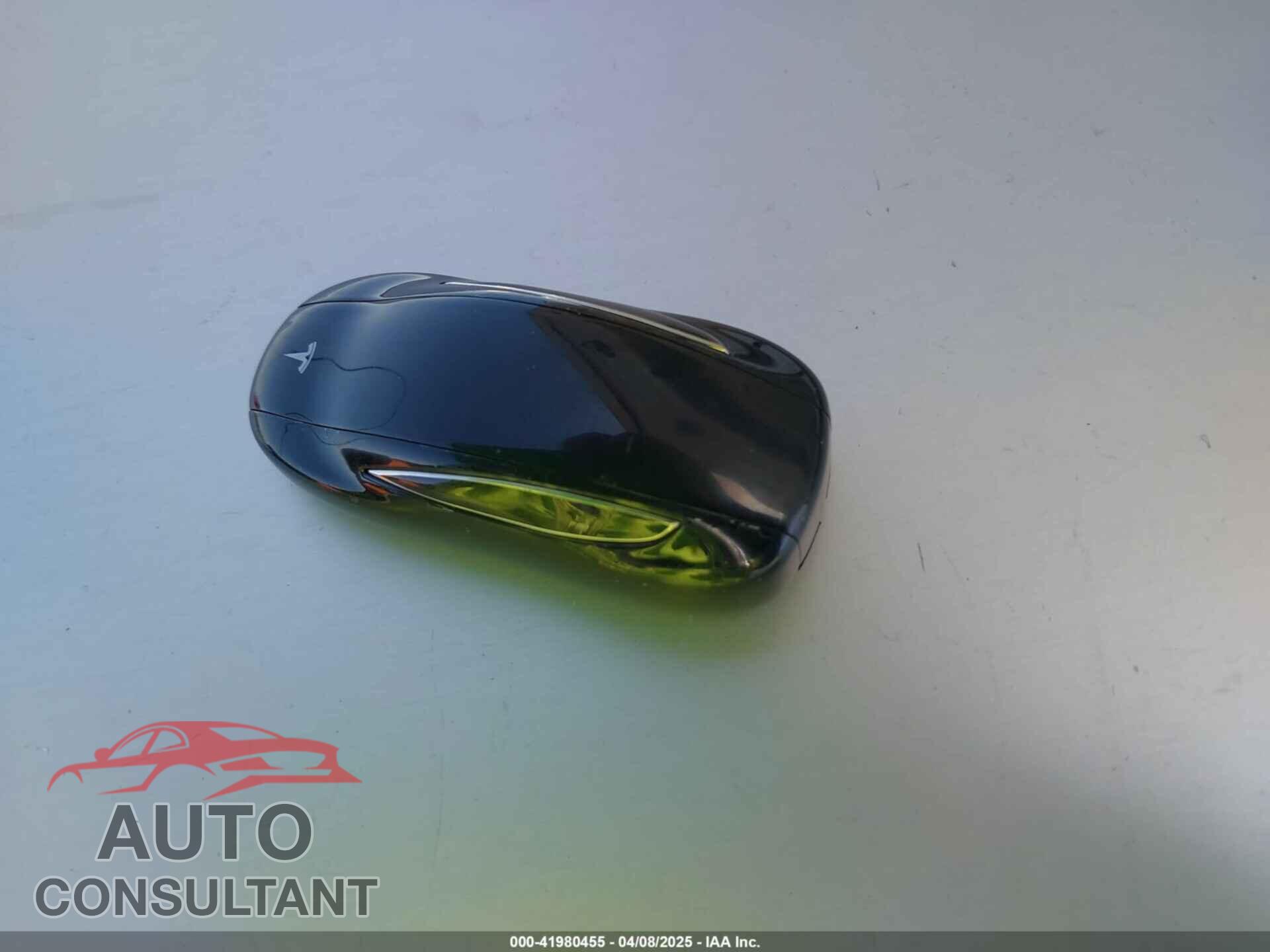 TESLA MODEL X 2016 - 5YJXCAE49GF001067