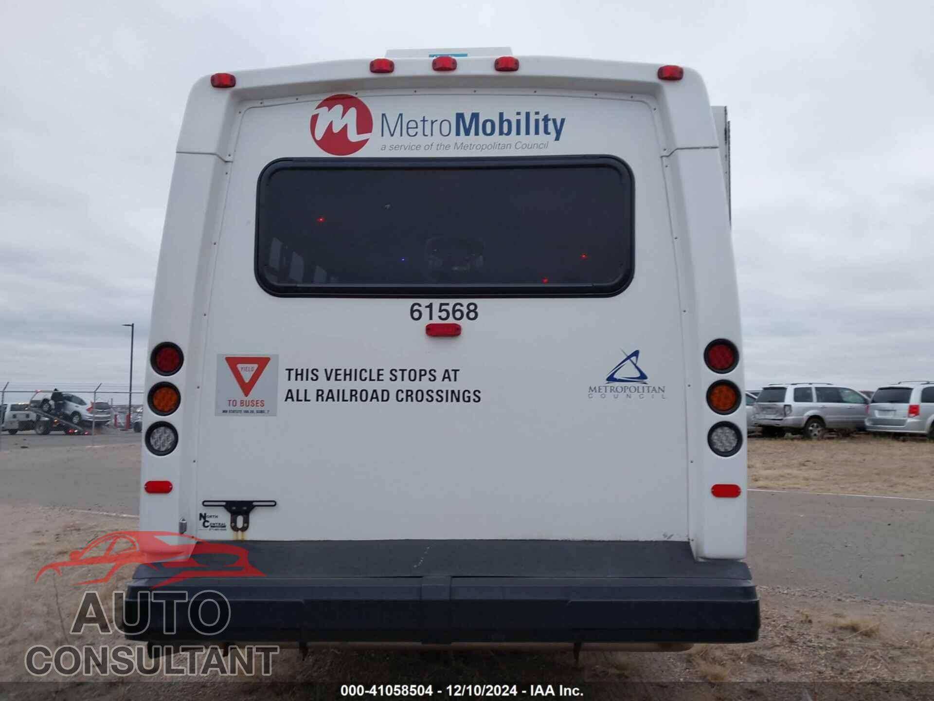 FORD E-450 CUTAWAY 2017 - 1FDFE4FS4HDC33598
