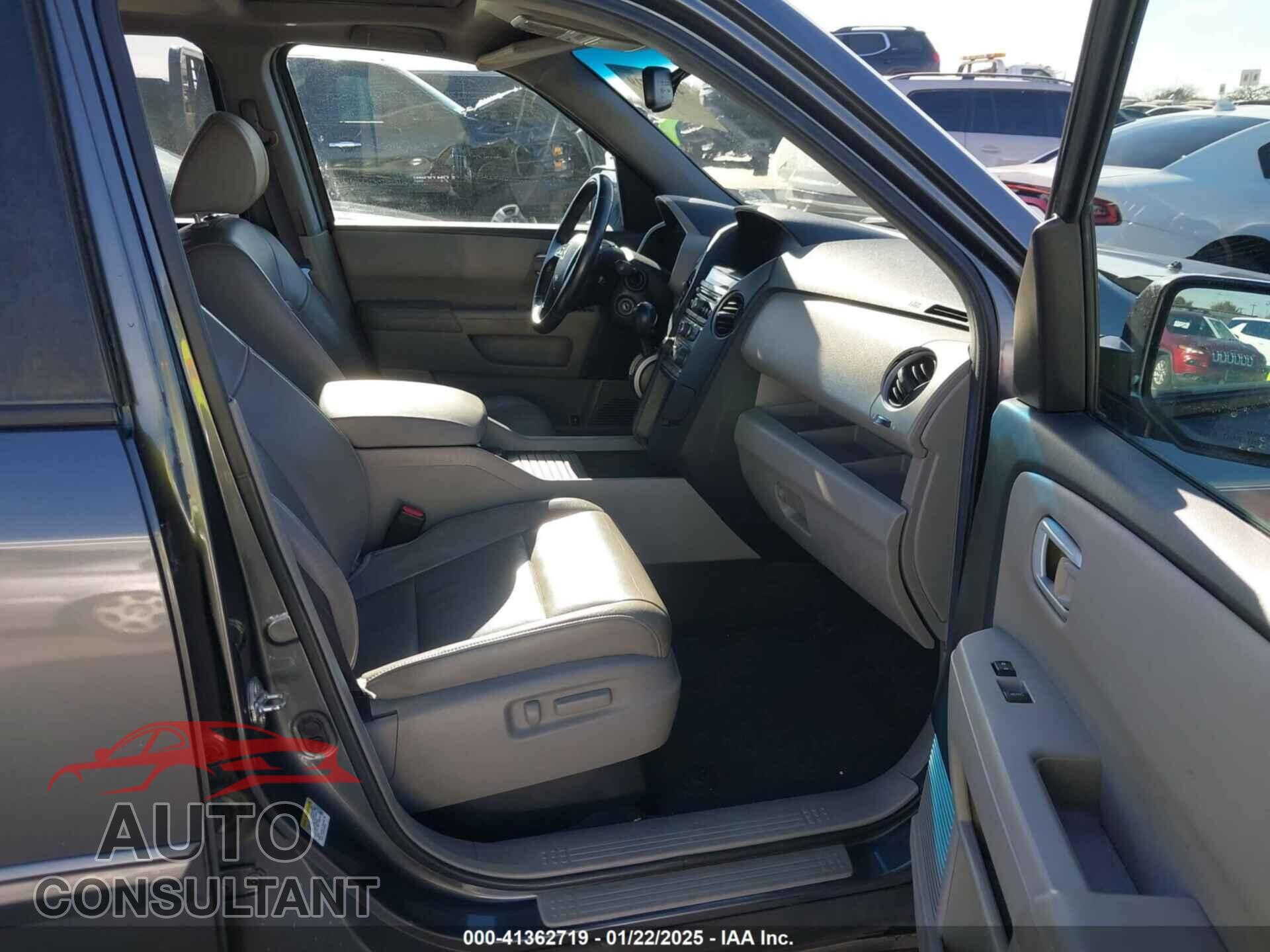 HONDA PILOT 2012 - 5FNYF3H56CB025879