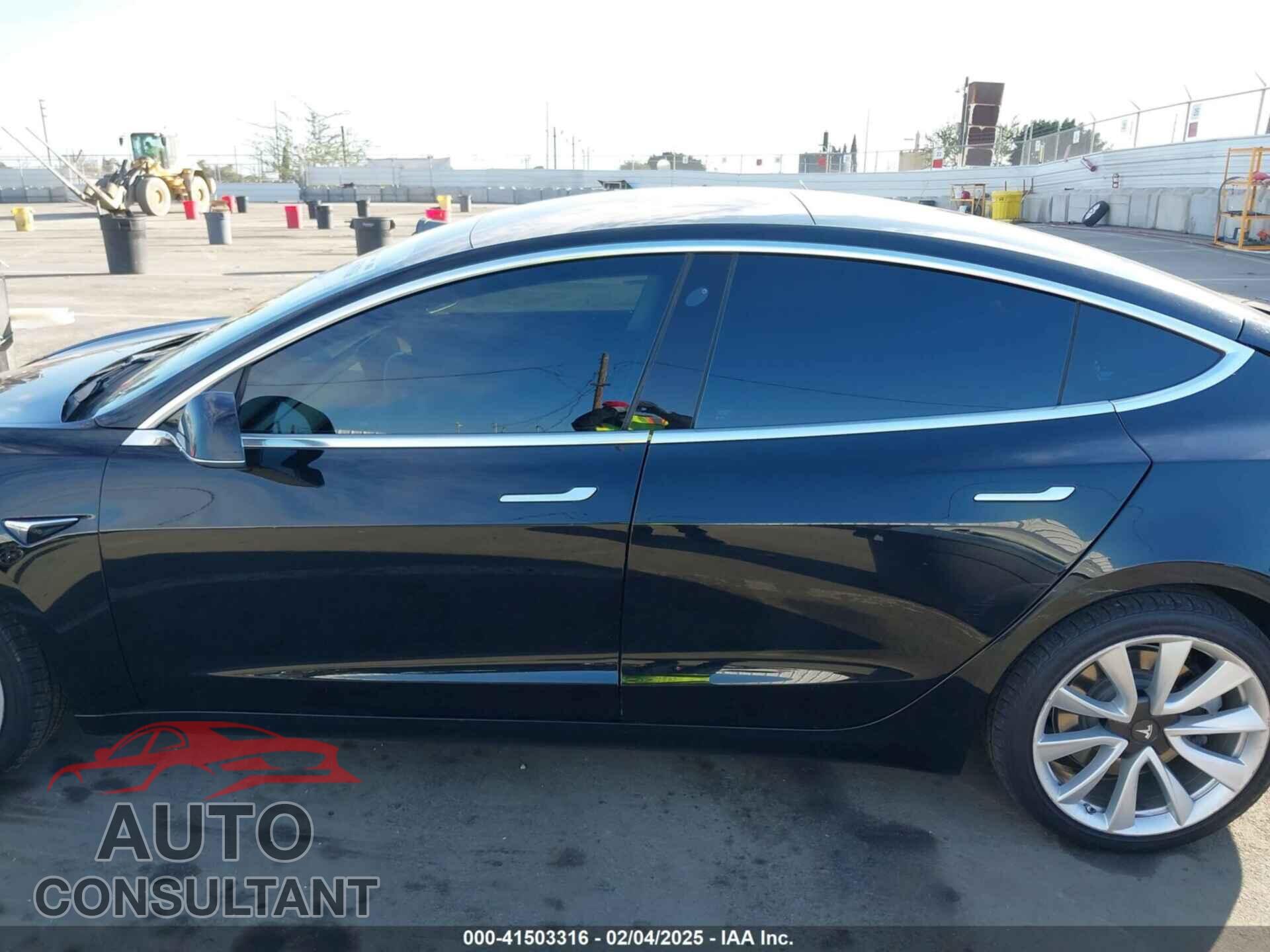 TESLA MODEL 3 2019 - 5YJ3E1EA2KF190829