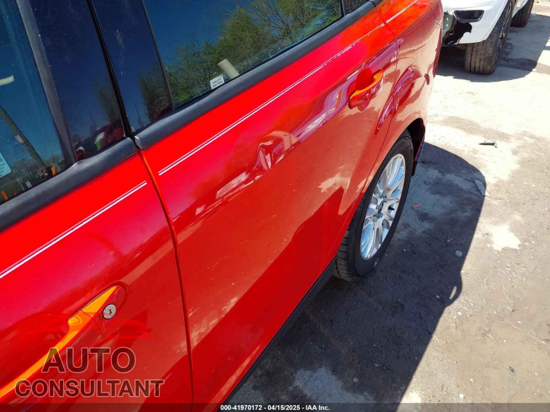 FORD FOCUS 2012 - 1FAHP3F23CL333598
