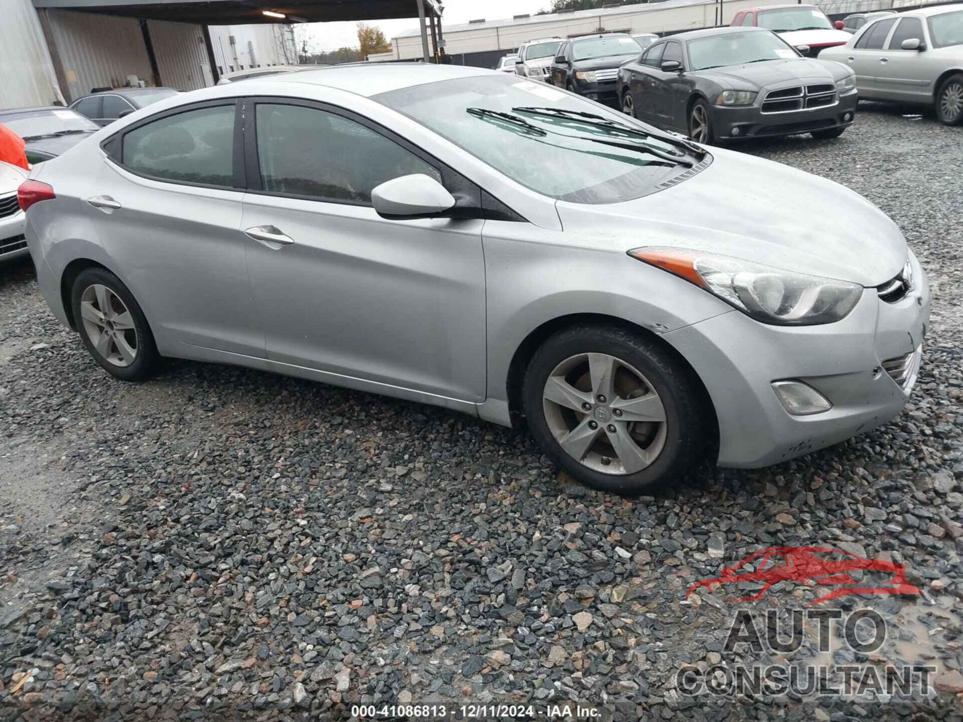 HYUNDAI ELANTRA 2013 - 5NPDH4AE0DH231050