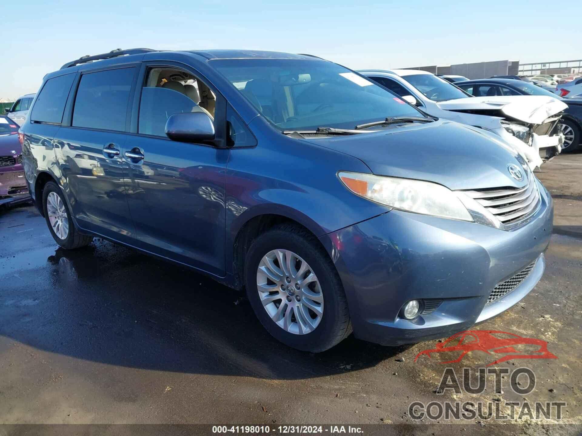 TOYOTA SIENNA 2017 - 5TDYZ3DCXHS851407