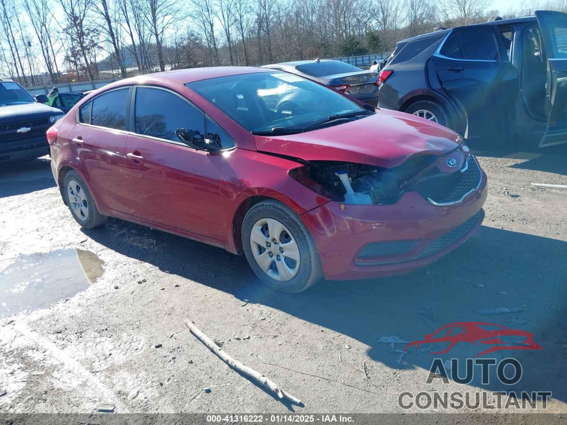 KIA FORTE 2016 - KNAFK4A6XG5570385