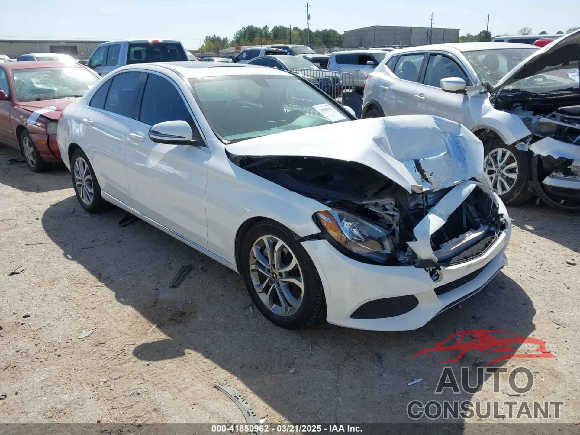 MERCEDES-BENZ C 300 2018 - 55SWF4JB9JU270992