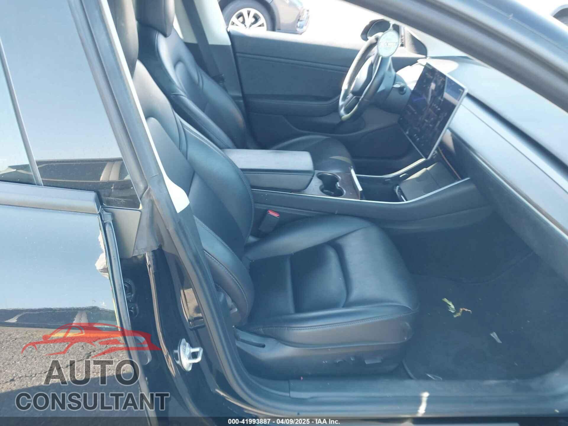 TESLA MODEL 3 2018 - 5YJ3E1EA5JF171948