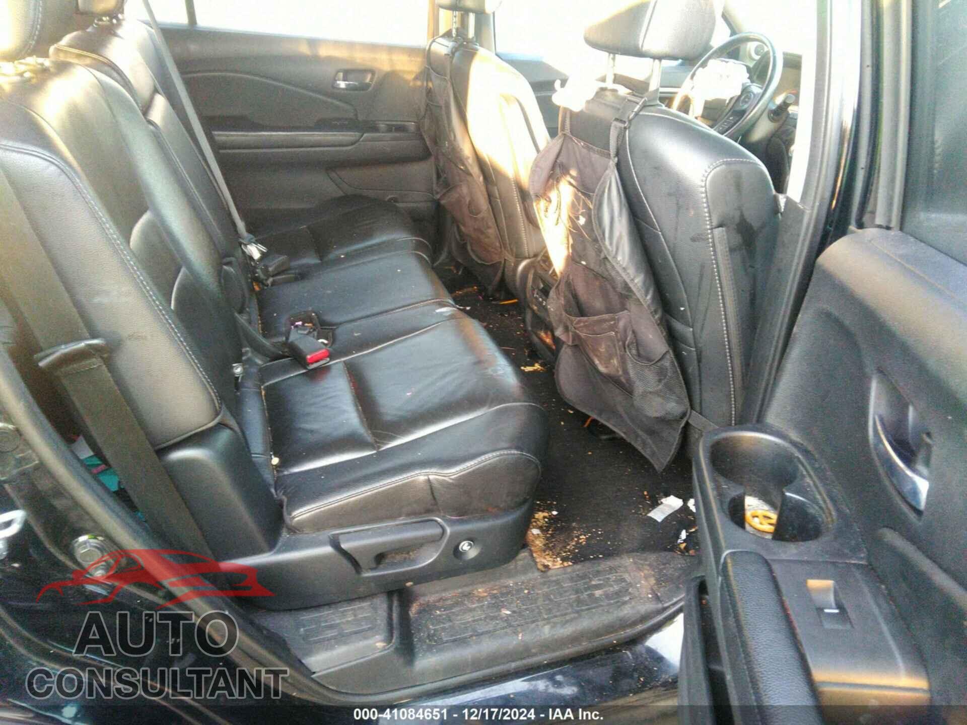 HONDA PILOT 2017 - 5FNYF5H58HB035512