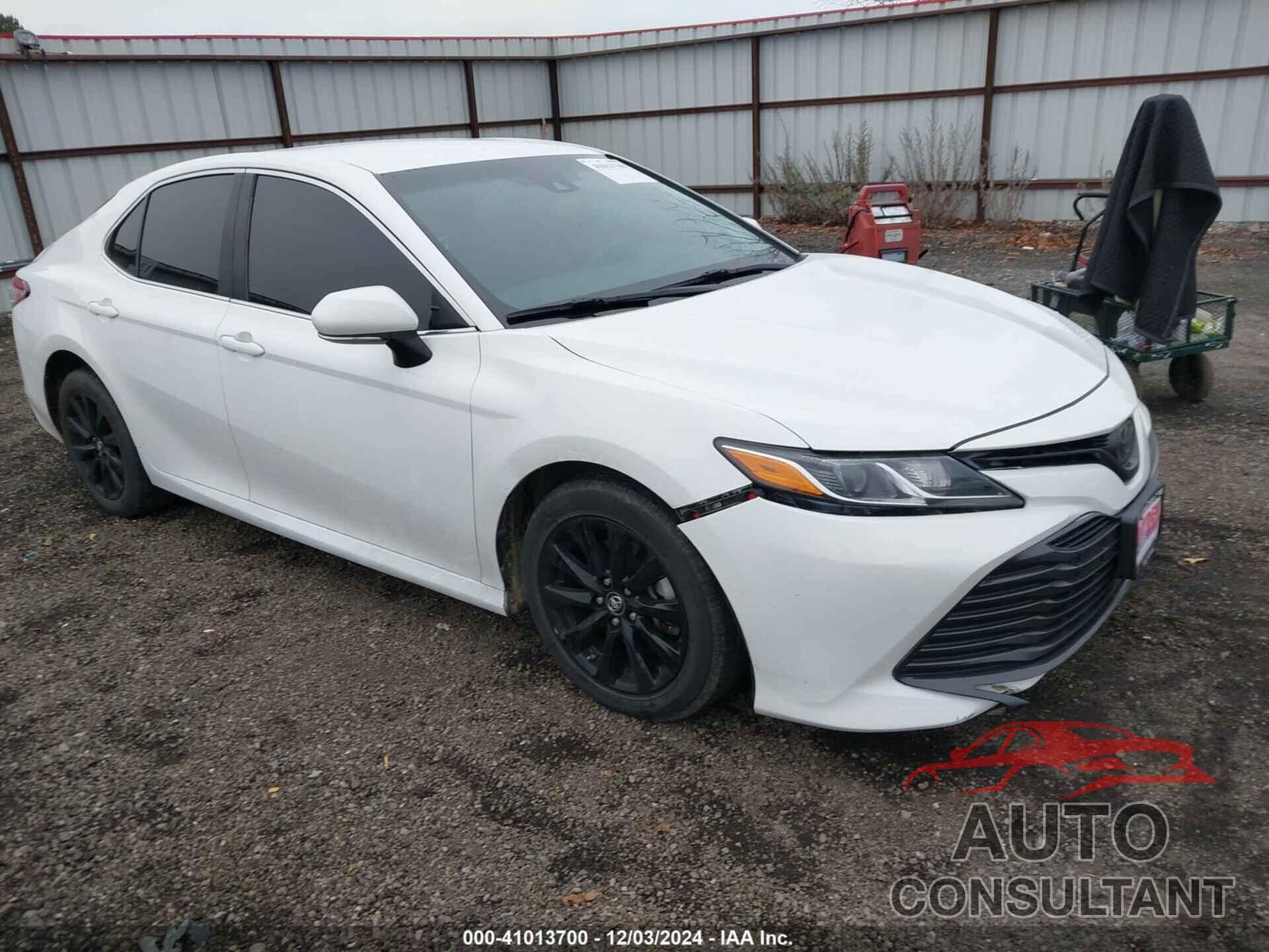TOYOTA CAMRY 2018 - 4T1B11HK1JU625949