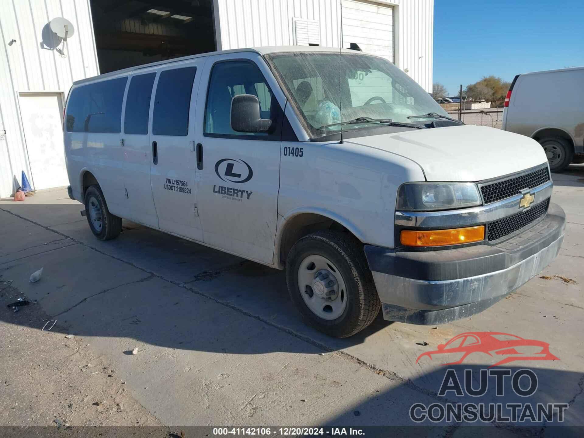 CHEVROLET EXPRESS PASSENGER 2020 - 1GAZGPFG7L1157564