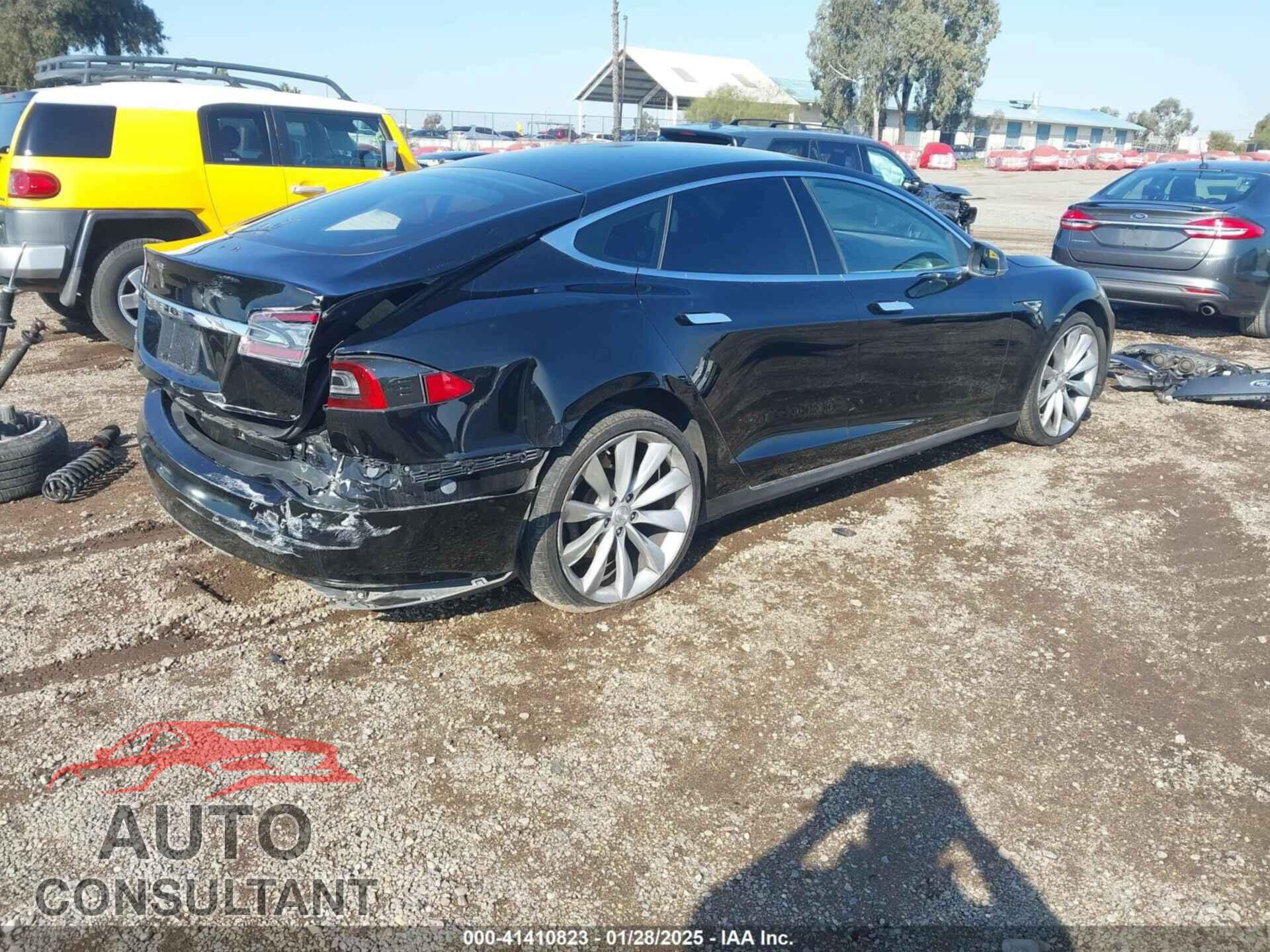 TESLA MODEL S 2013 - 5YJSA1AC9DFP10929