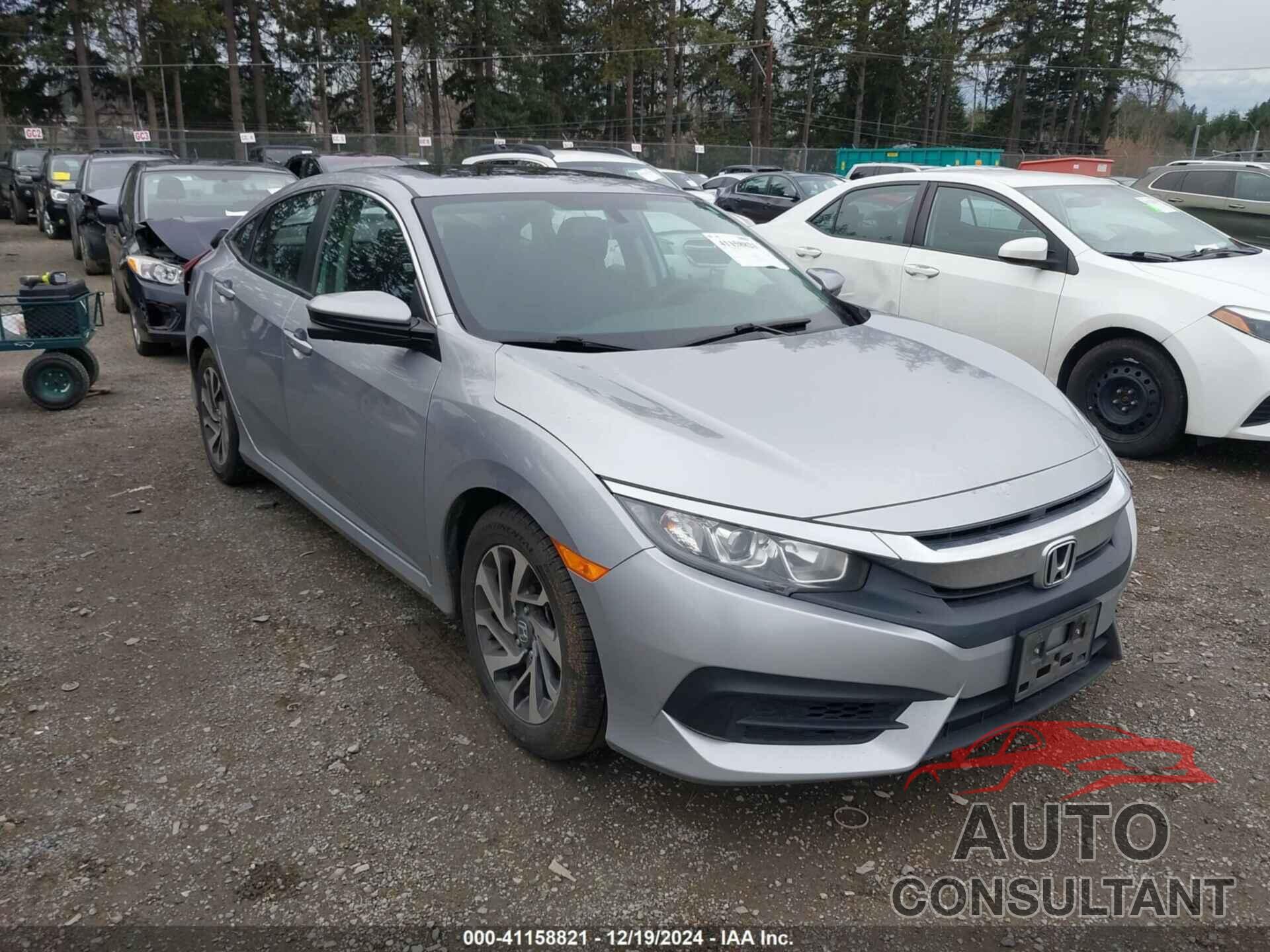 HONDA CIVIC 2018 - 2HGFC2F77JH538808