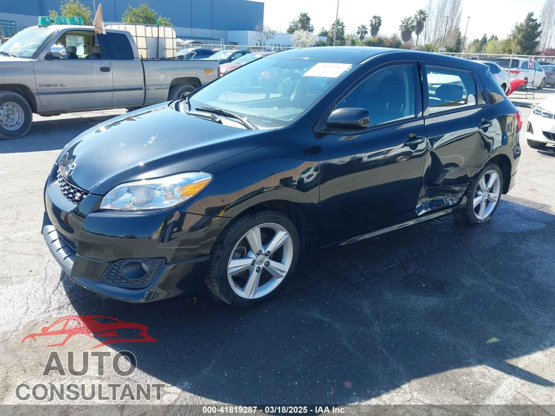TOYOTA MATRIX 2010 - 2T1LE4EE3AC013164