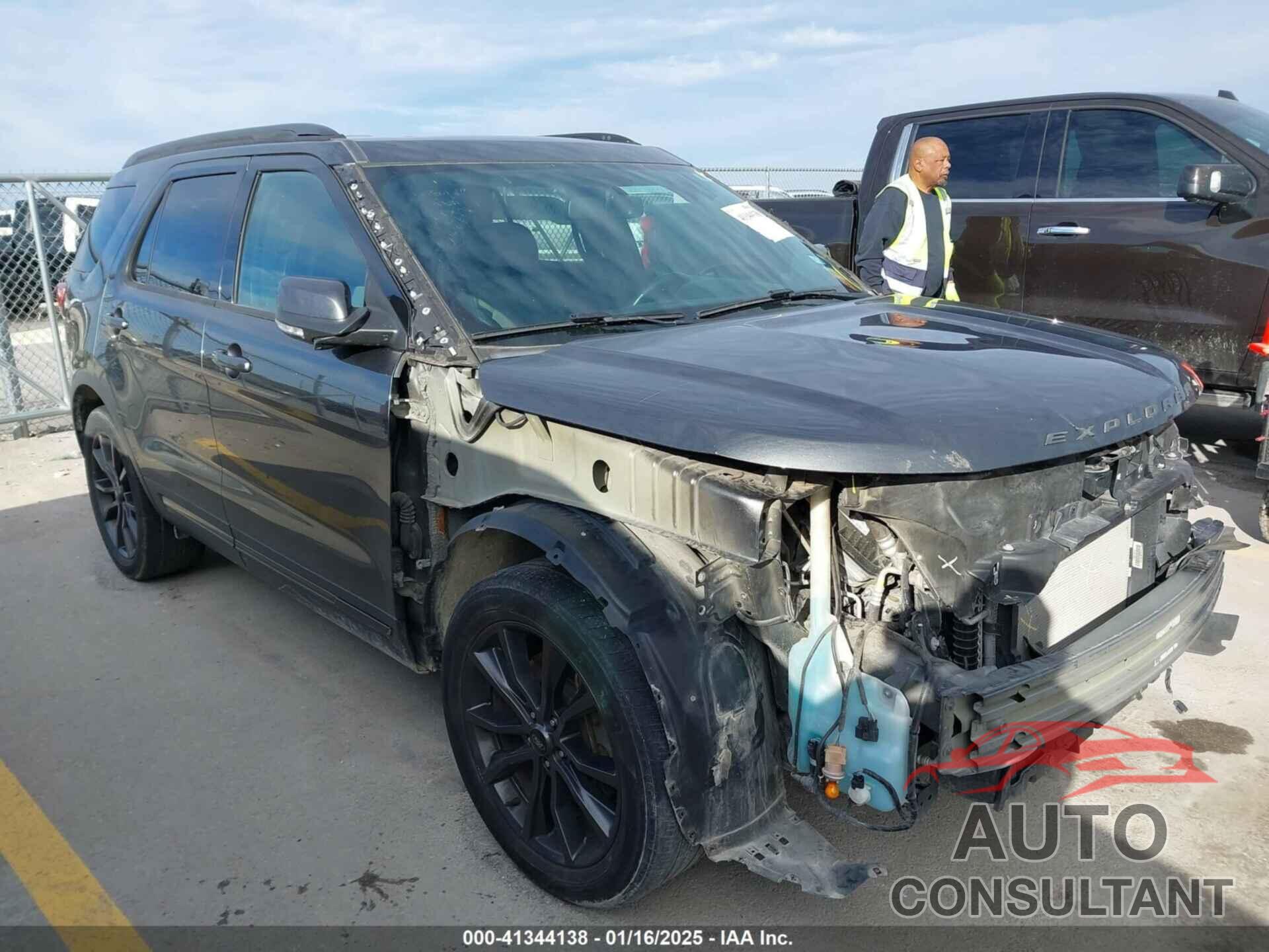 FORD EXPLORER 2017 - 1FM5K7D80HGE39044