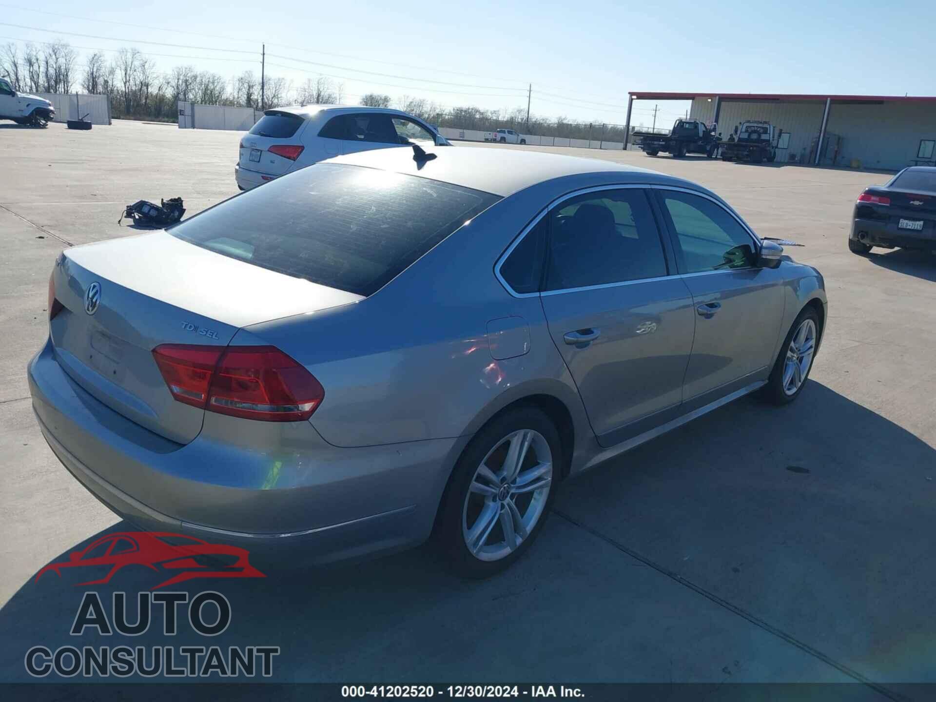 VOLKSWAGEN PASSAT 2013 - 1VWCN7A31DC036166
