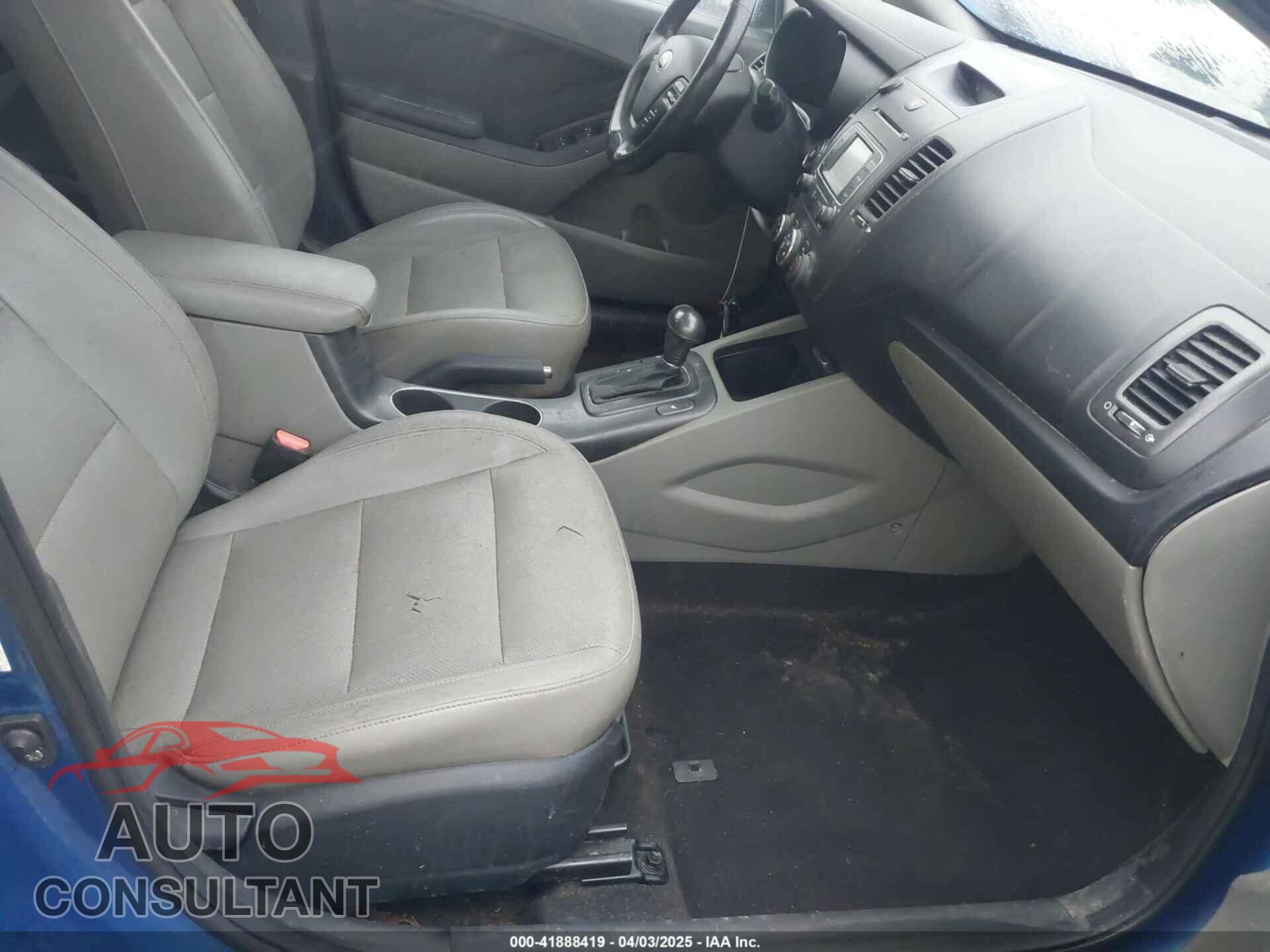 KIA FORTE 2014 - KNAFX5A82E5163845