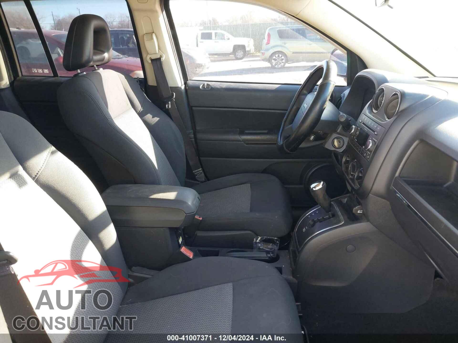 JEEP COMPASS 2009 - 1J4FT47B79D203581