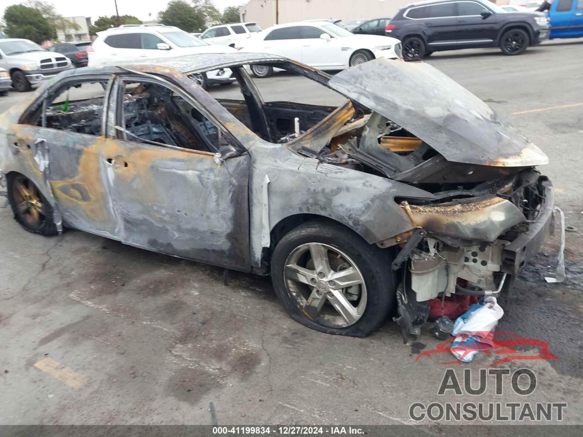 TOYOTA CAMRY 2013 - 4T1BF1FK4DU219902