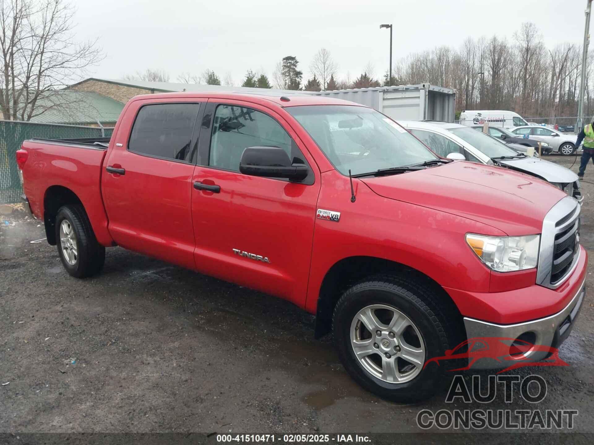 TOYOTA TUNDRA 2011 - 5TFDW5F10BX180538