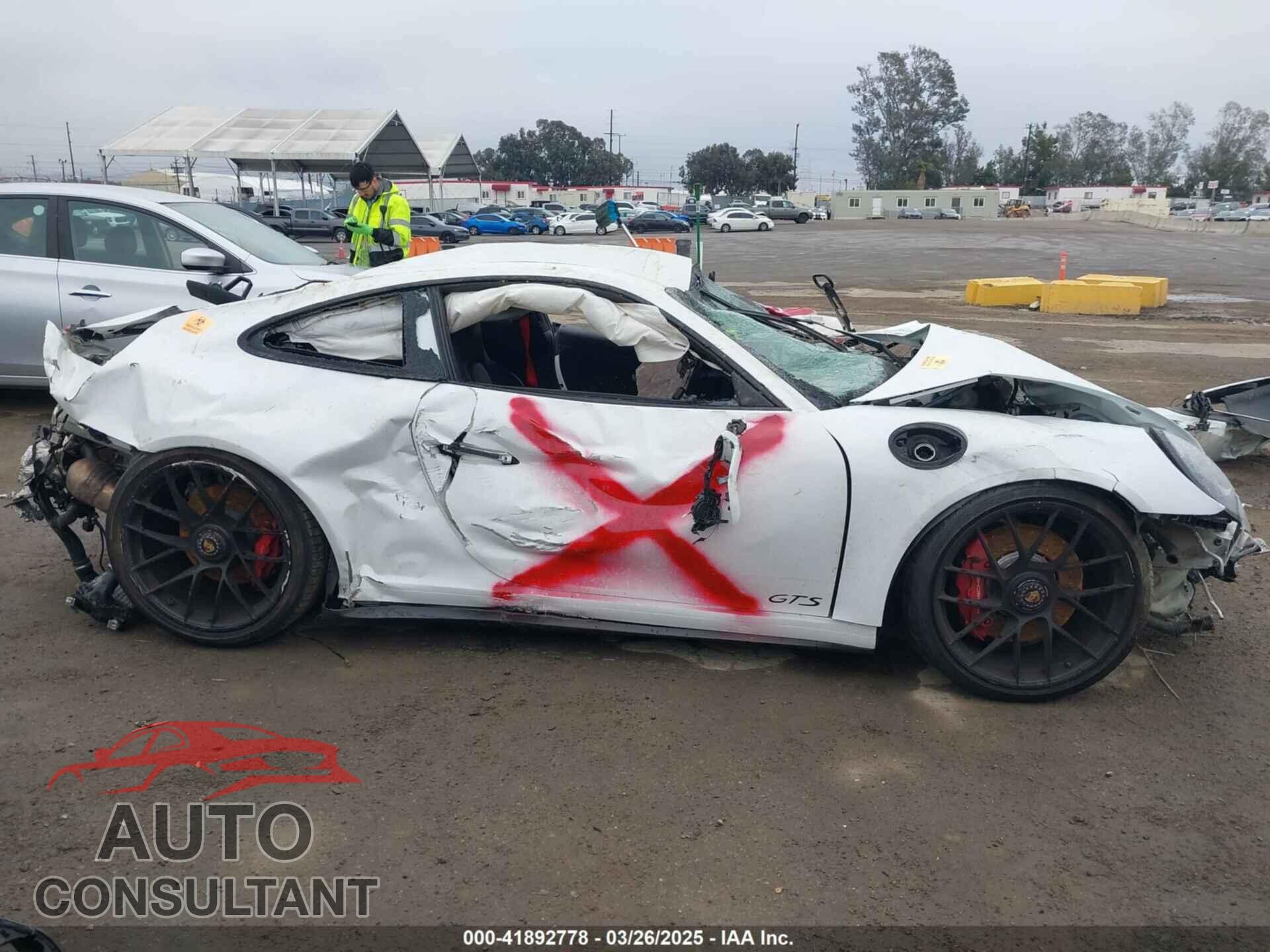 PORSCHE 911 2018 - WP0AB2A92JS124011