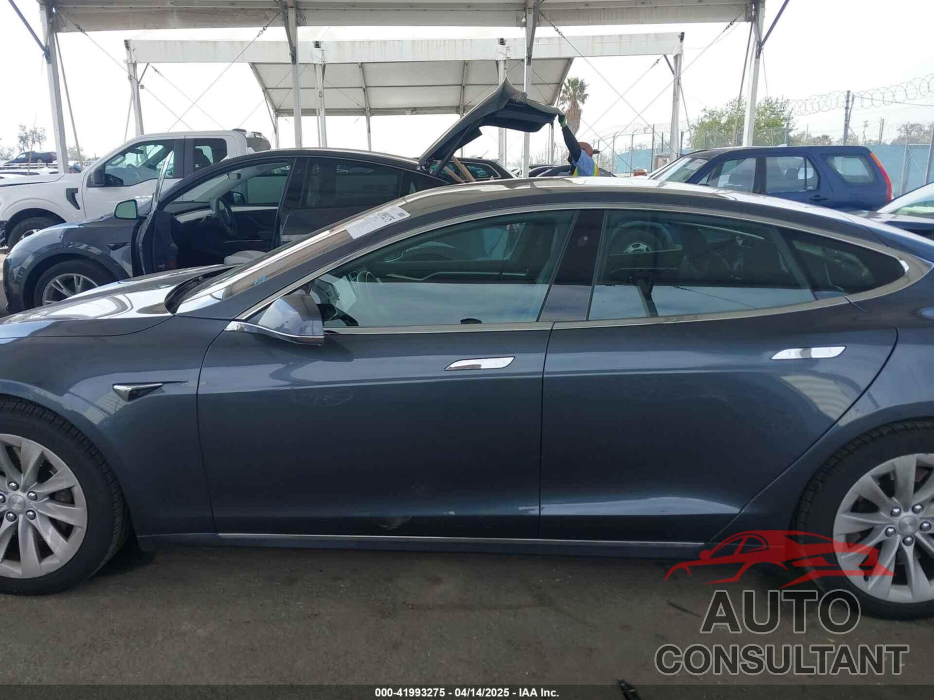 TESLA MODEL S 2017 - 5YJSA1E1XHF231319