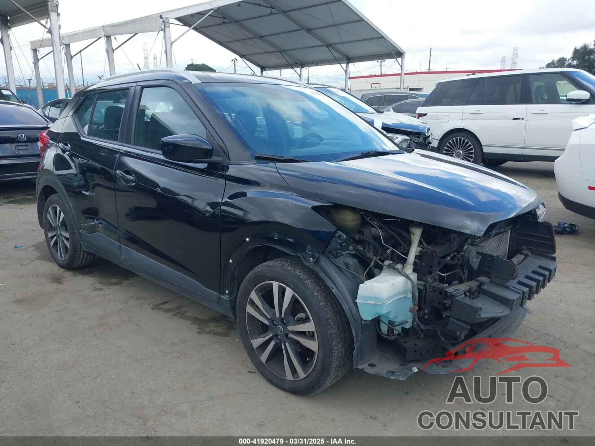 NISSAN KICKS 2018 - 3N1CP5CU7JL497494