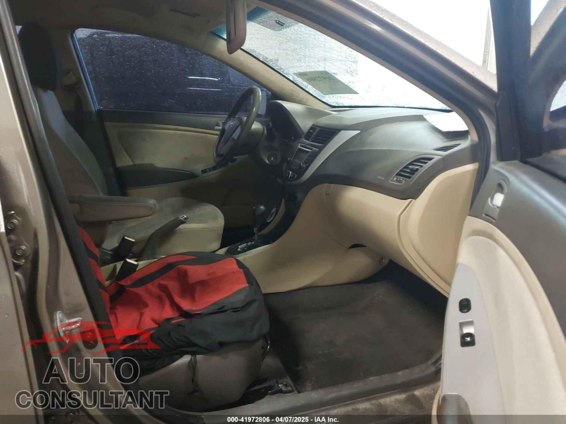 HYUNDAI ACCENT 2013 - KMHCT4AE2DU486097