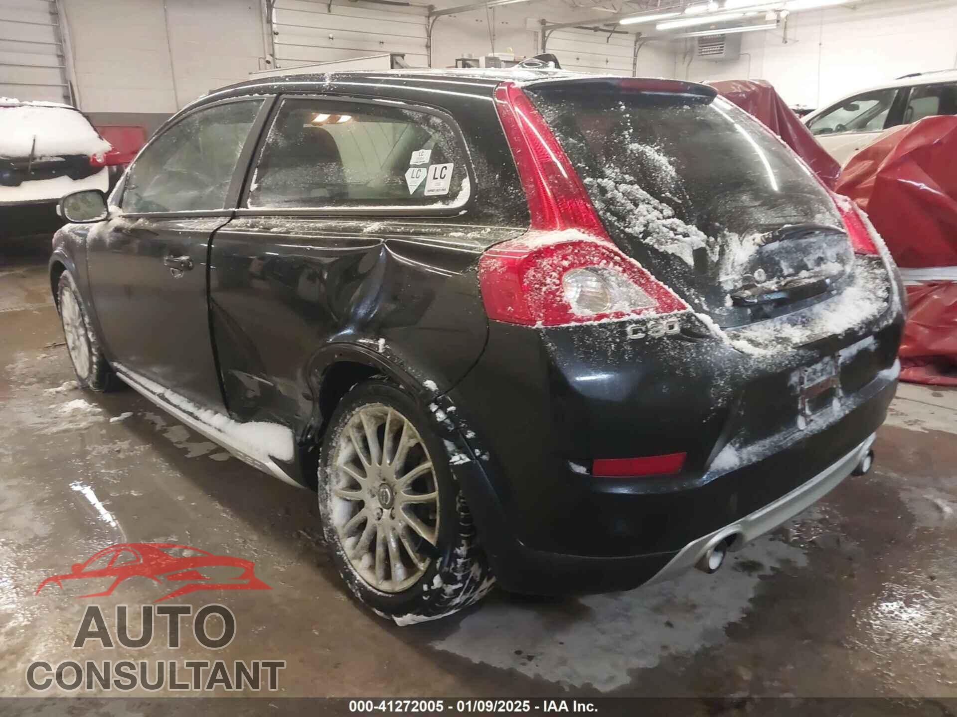 VOLVO C30 2011 - YV1672MK1B2191314