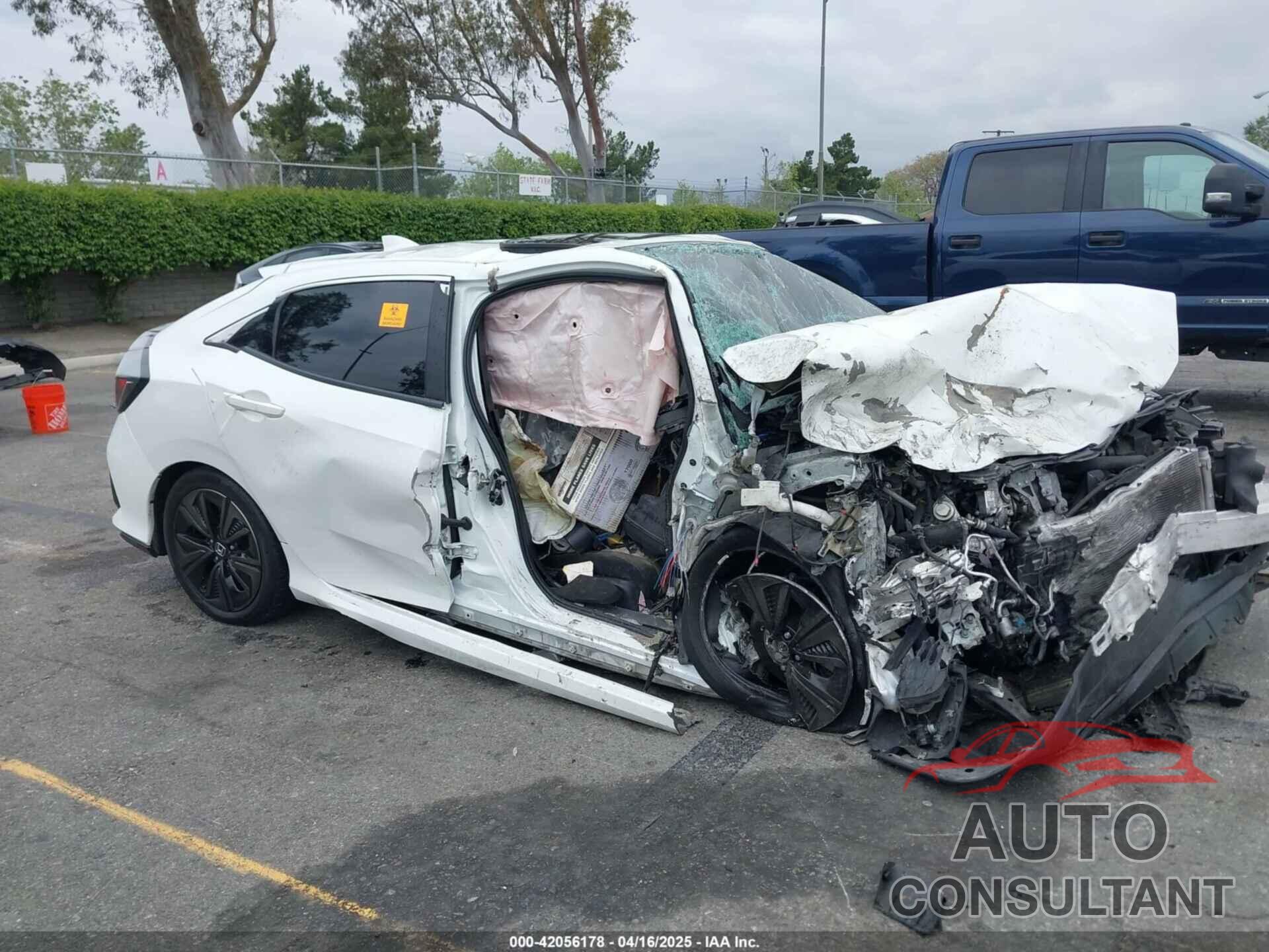 HONDA CIVIC 2018 - SHHFK7H50JU427824