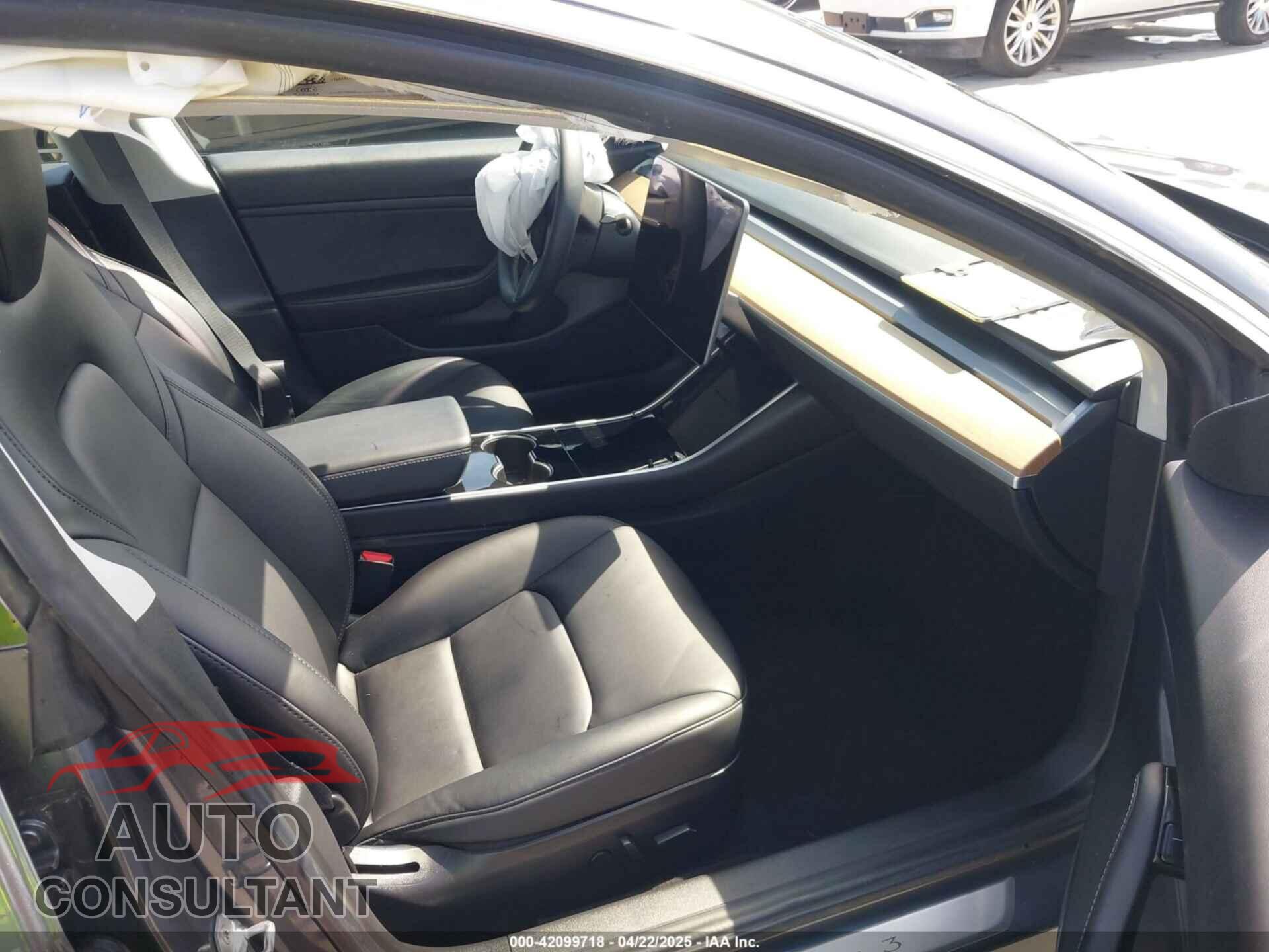 TESLA MODEL 3 2020 - 5YJ3E1EA6LF703159