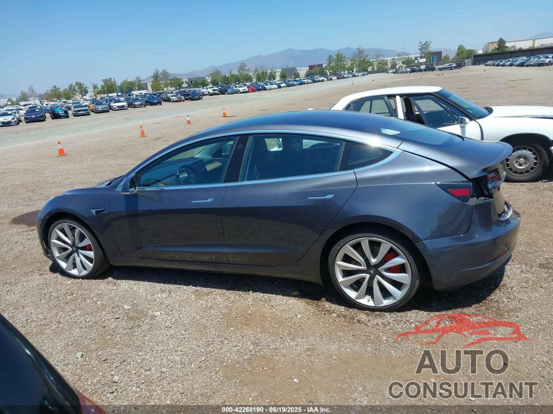 TESLA MODEL 3 2018 - 5YJ3E1EB8JF105886