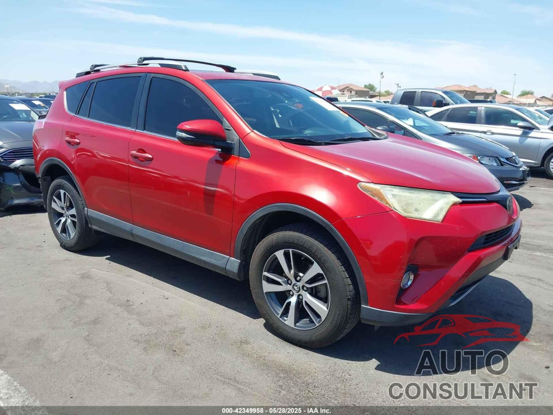TOYOTA RAV4 2017 - JTMRFREV1HJ127036