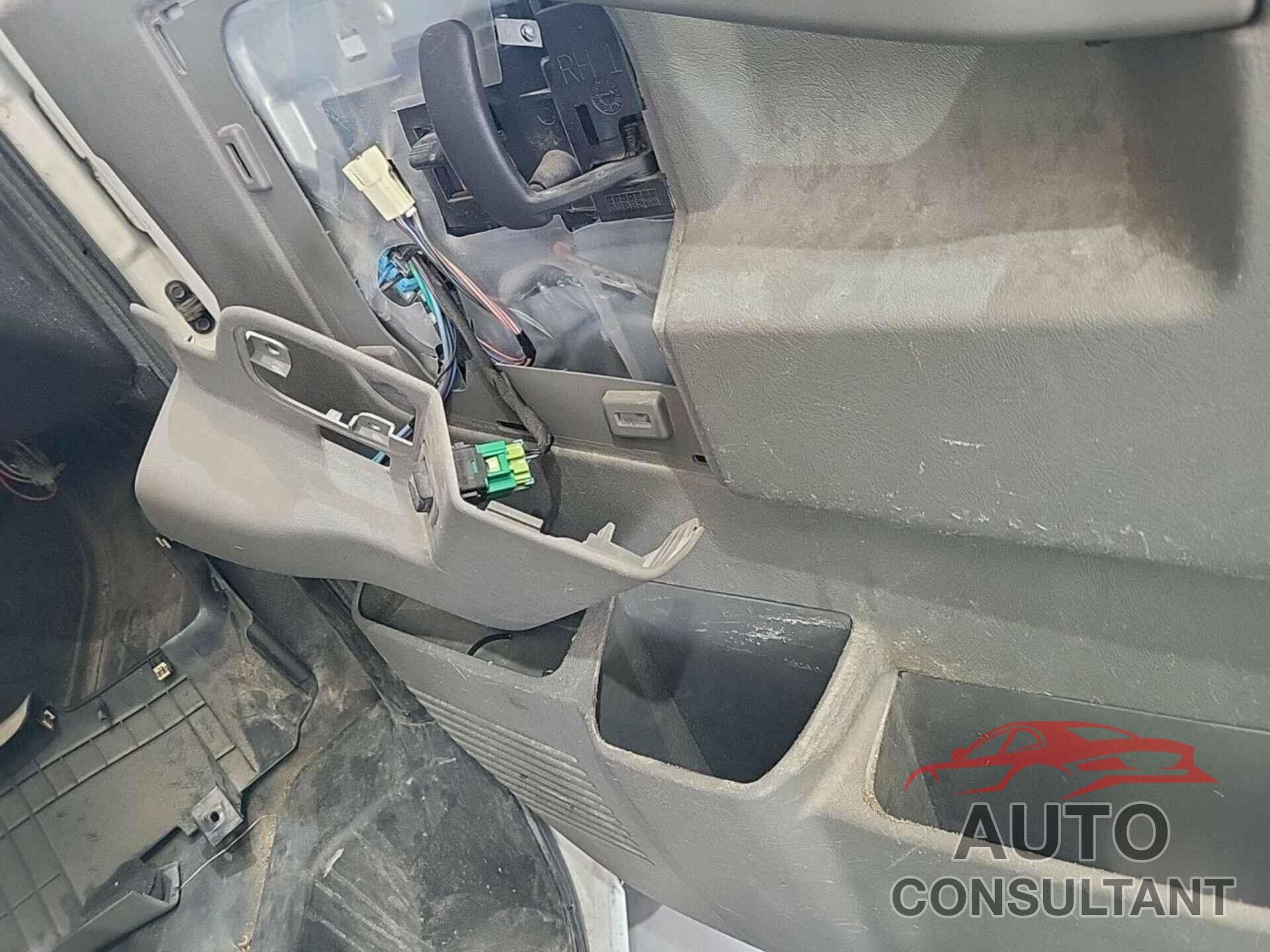CHEVROLET EXPRESS G2500 2016 - 1GCWGAFF0G1150024