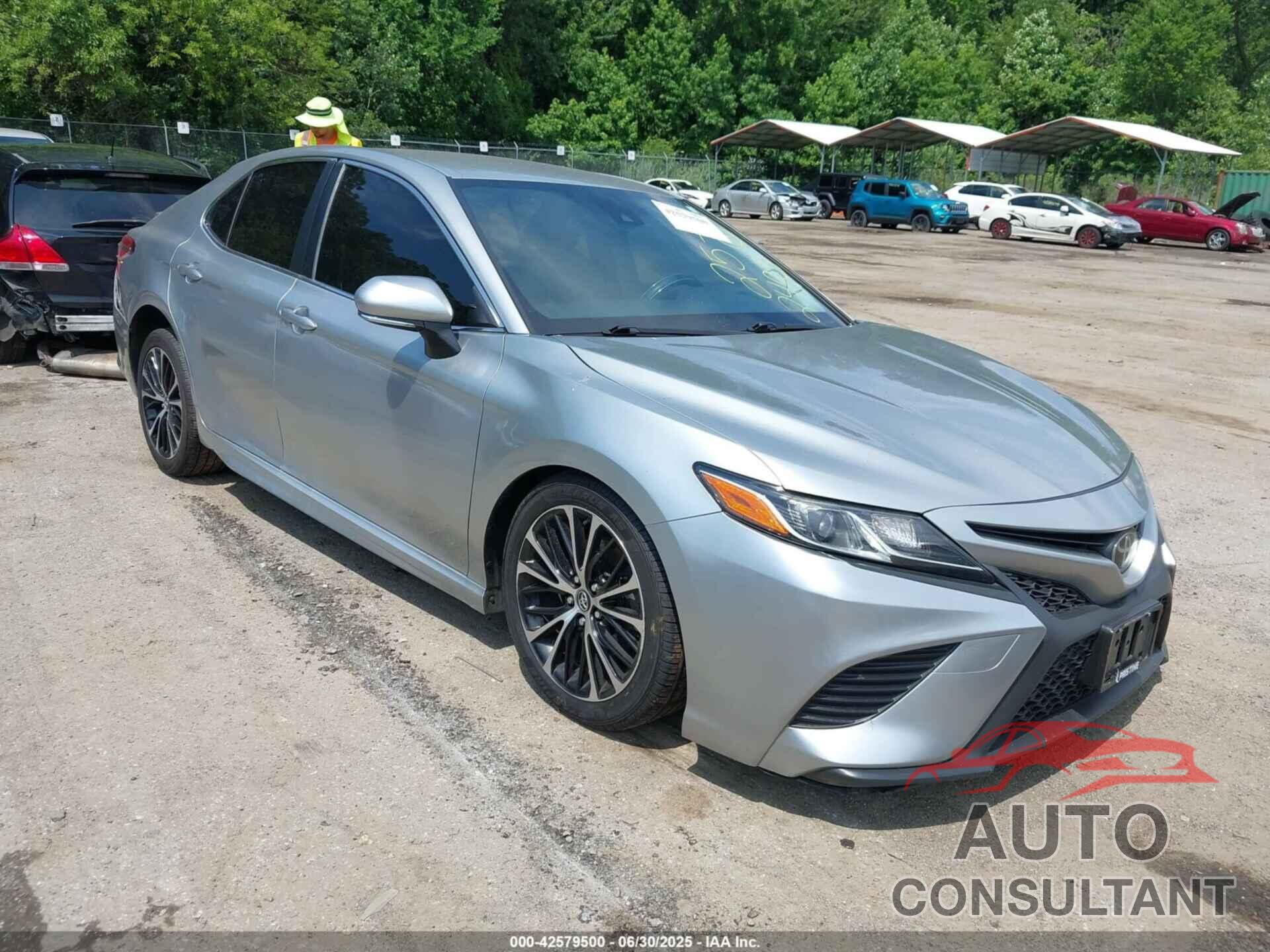 TOYOTA CAMRY 2018 - JTNB11HK6J3023831