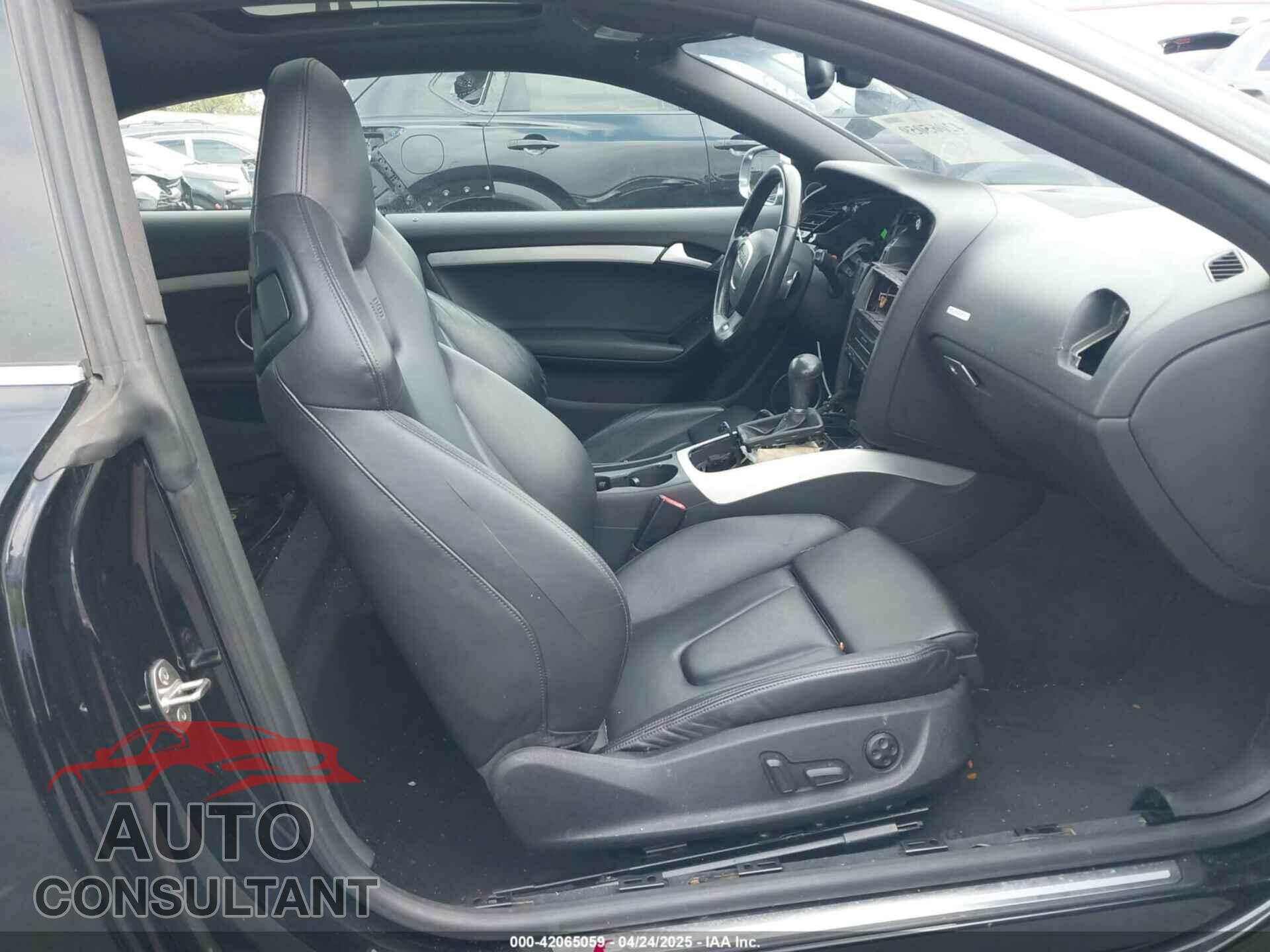 AUDI S5 2012 - WAUCVAFR9CA043502