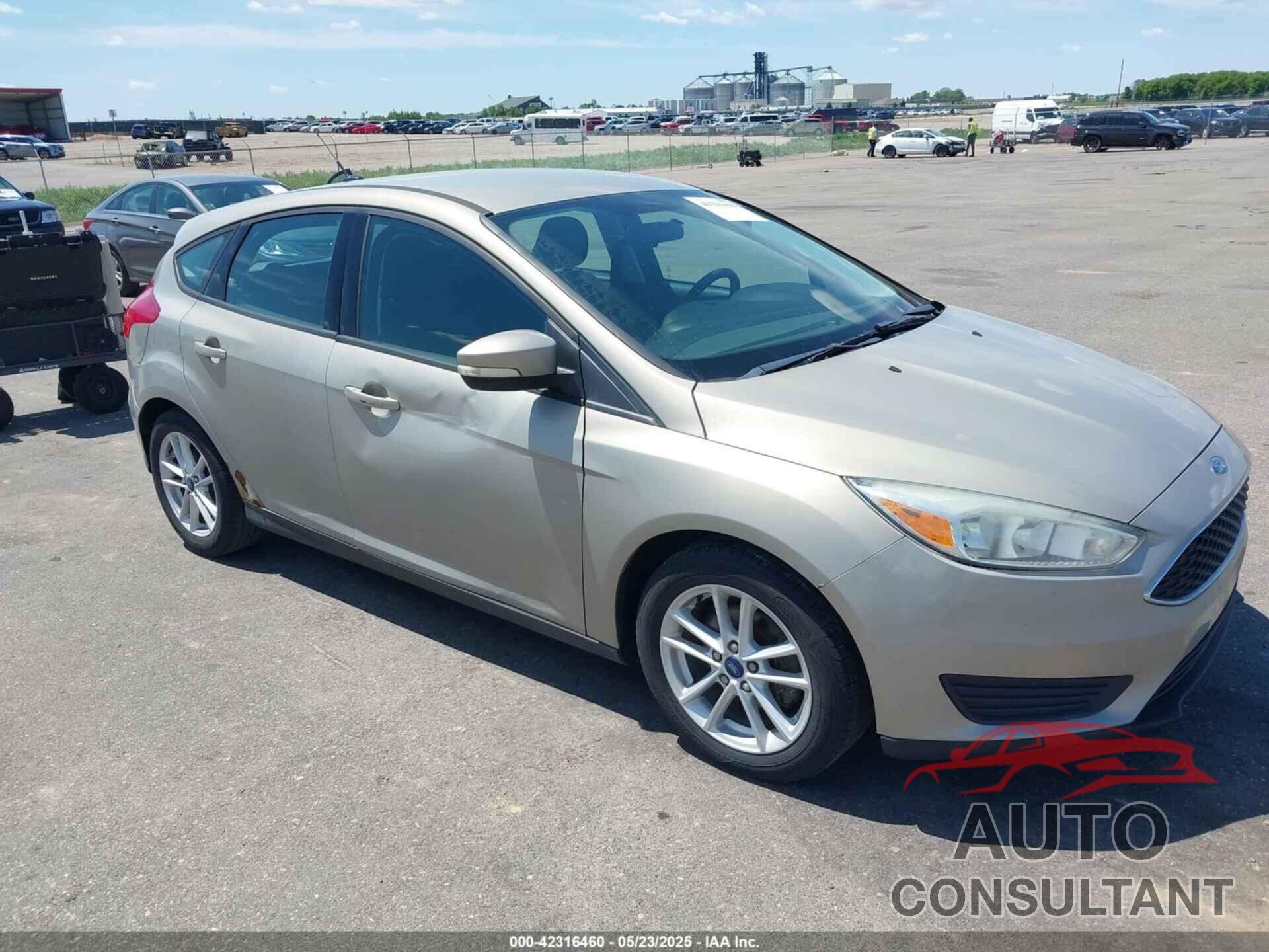FORD FOCUS 2015 - 1FADP3K25FL249520