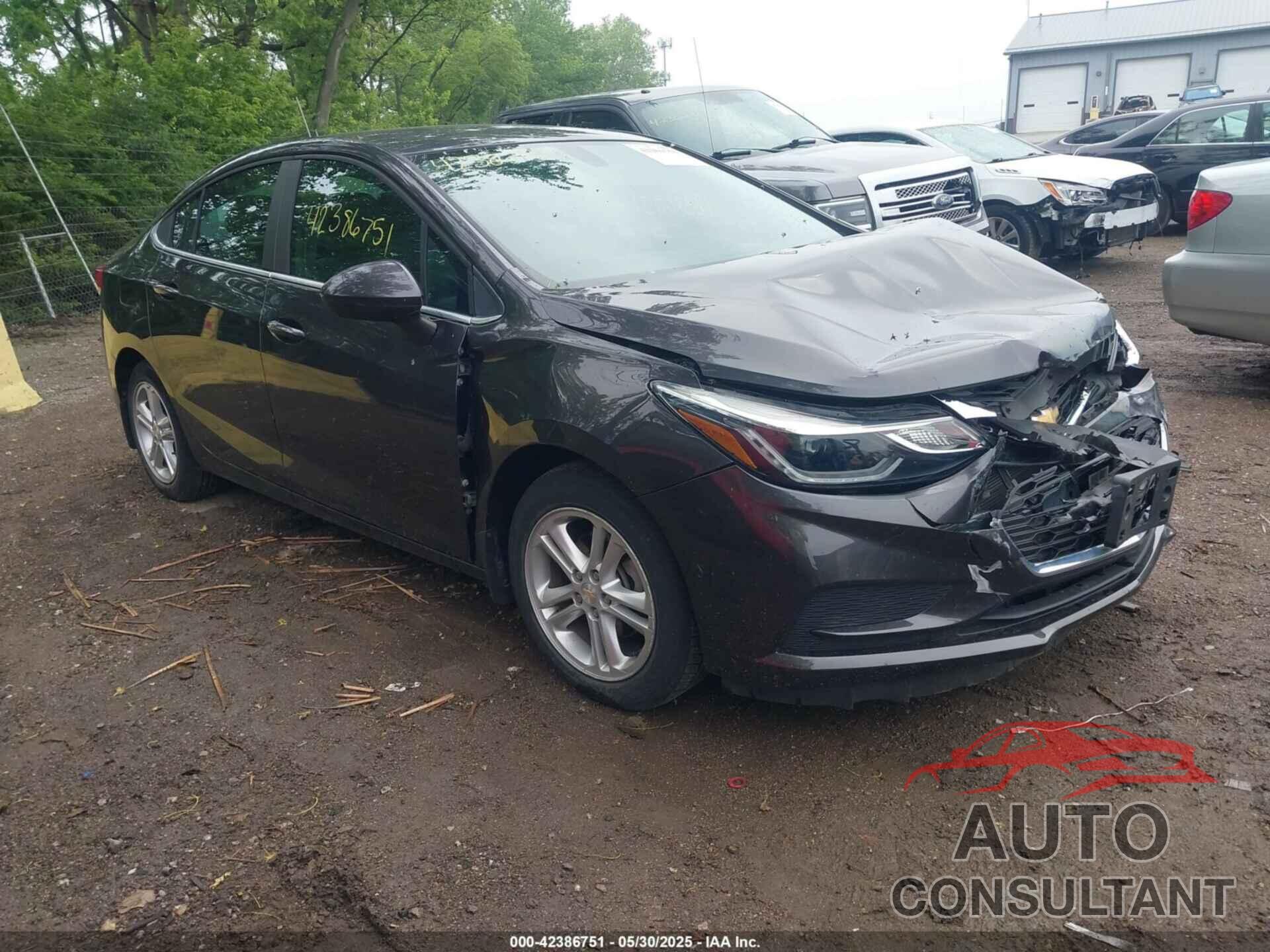 CHEVROLET CRUZE 2017 - 1G1BE5SM9H7155830