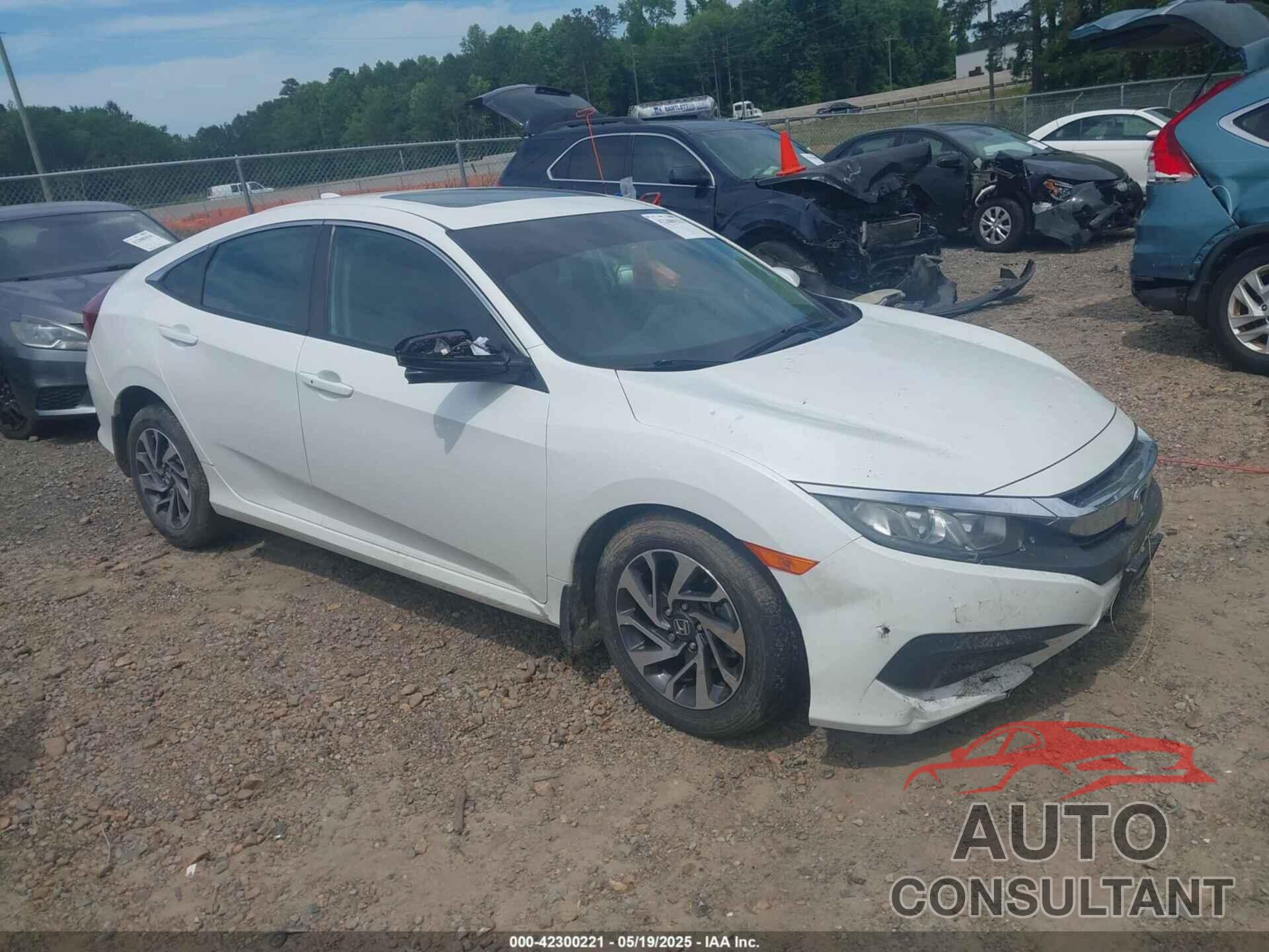 HONDA CIVIC 2018 - 19XFC2F77JE039114