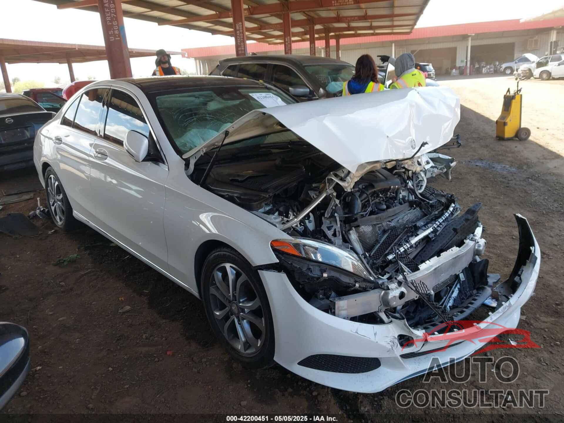 MERCEDES-BENZ C 300 2016 - 55SWF4JB8GU118940