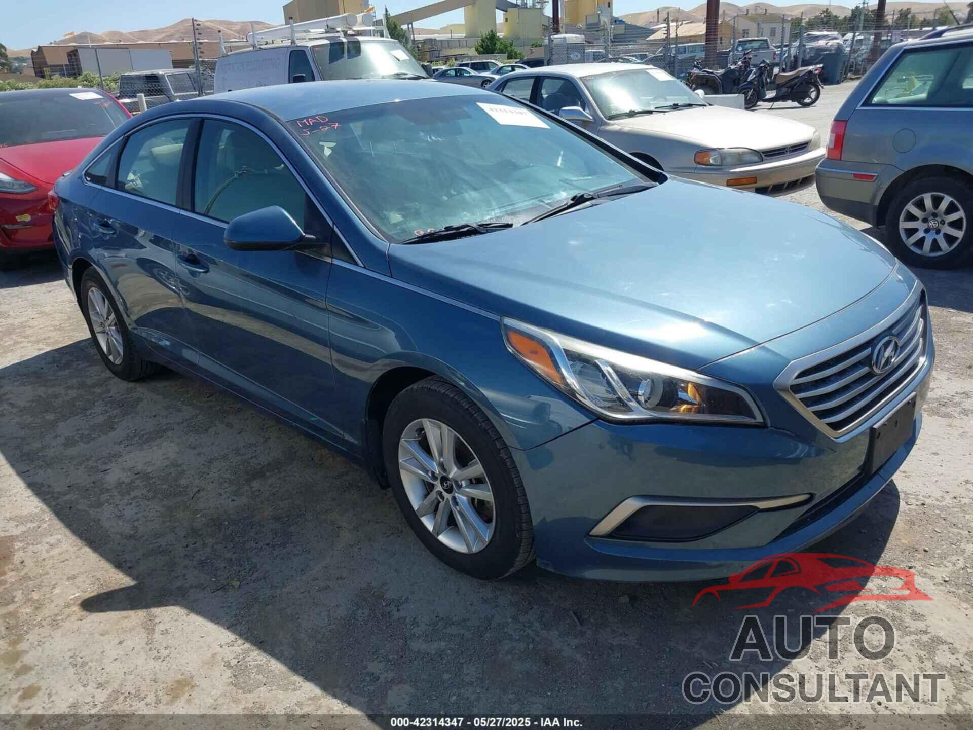HYUNDAI SONATA 2016 - 5NPE24AF2GH290815