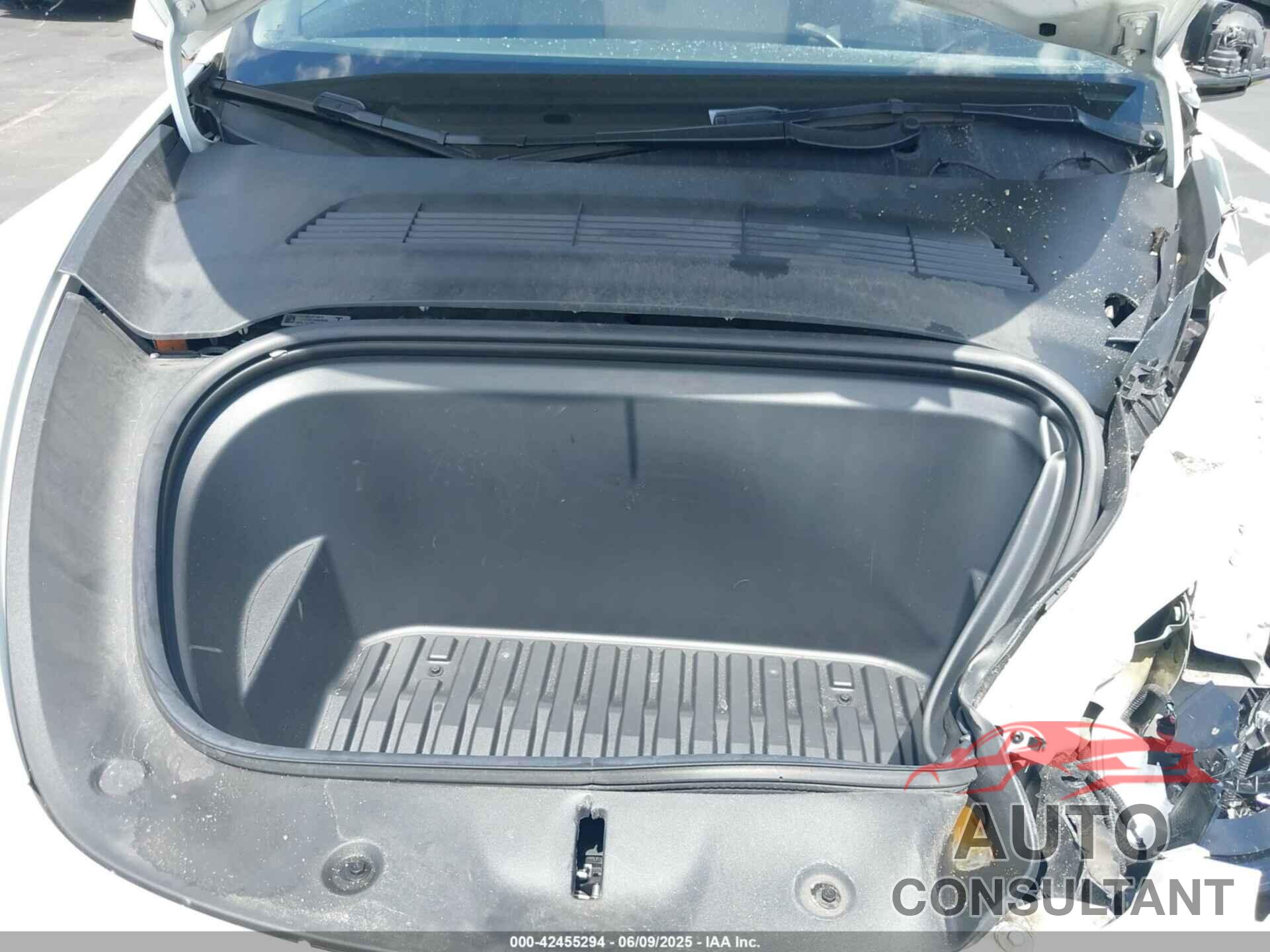 TESLA MODEL Y 2022 - 7SAYGDEEXNF357160