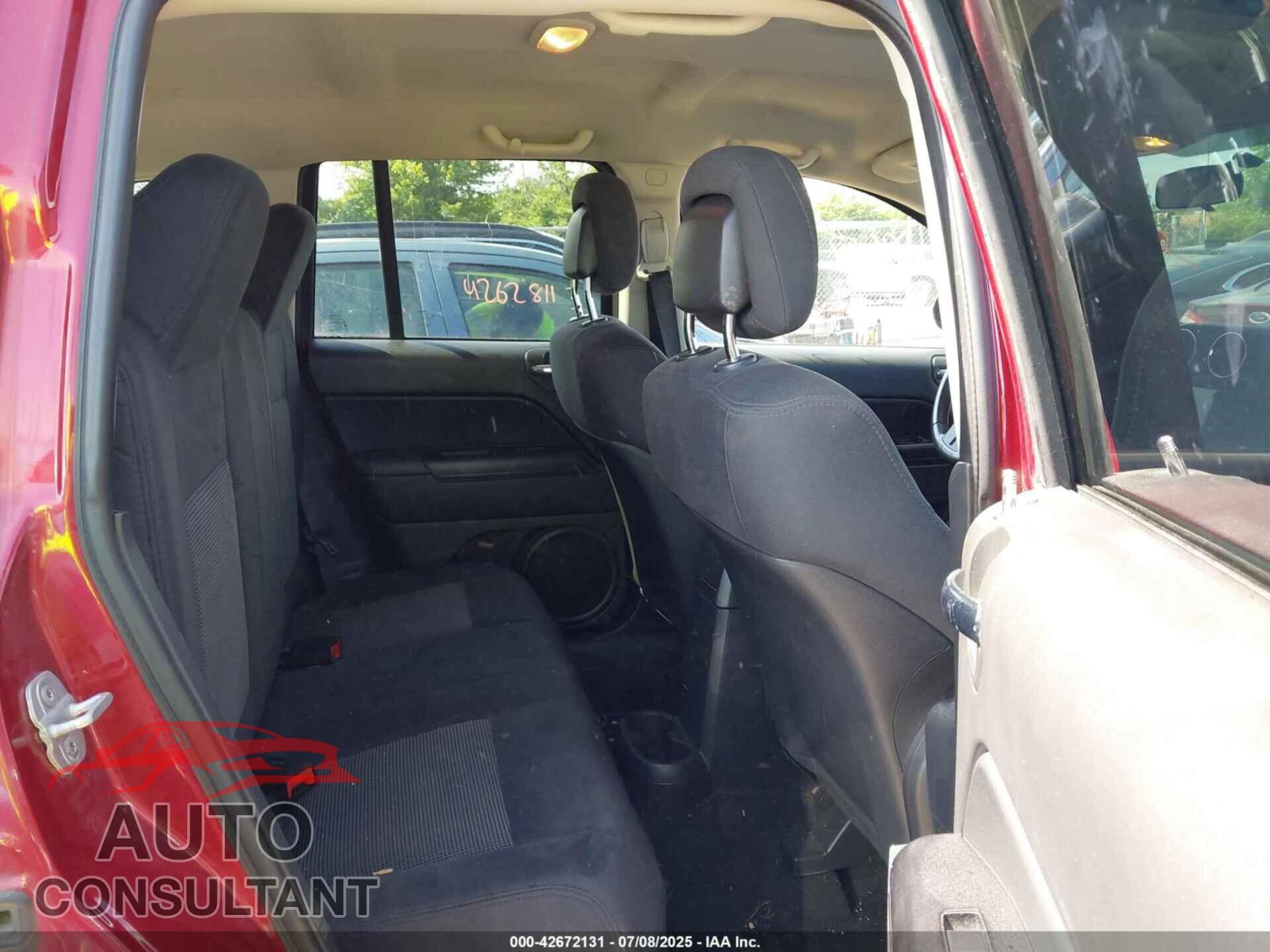 JEEP COMPASS 2011 - 1J4NF1FB7BD135629