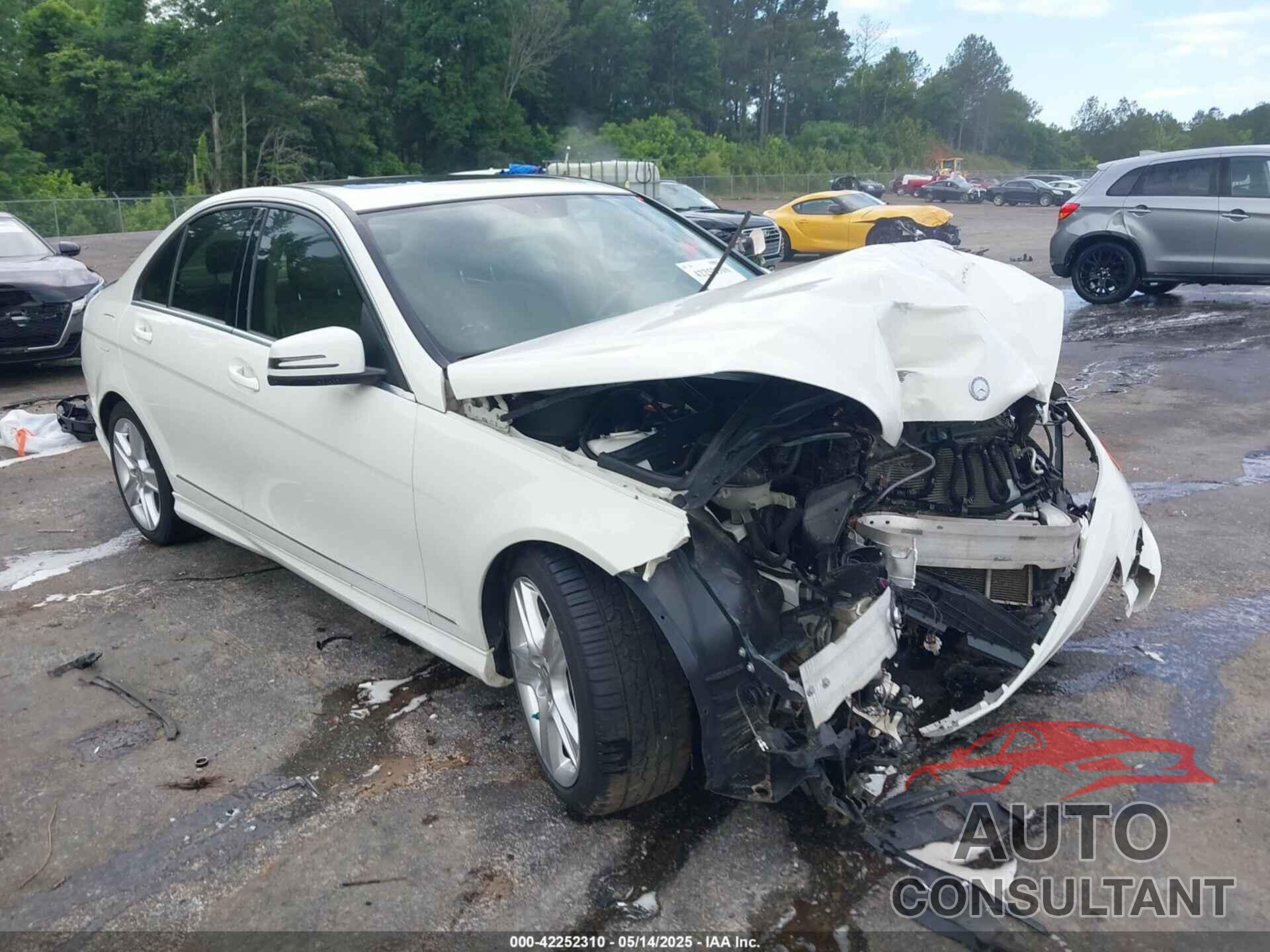 MERCEDES-BENZ C 300 2010 - WDDGF5EB5AR100974