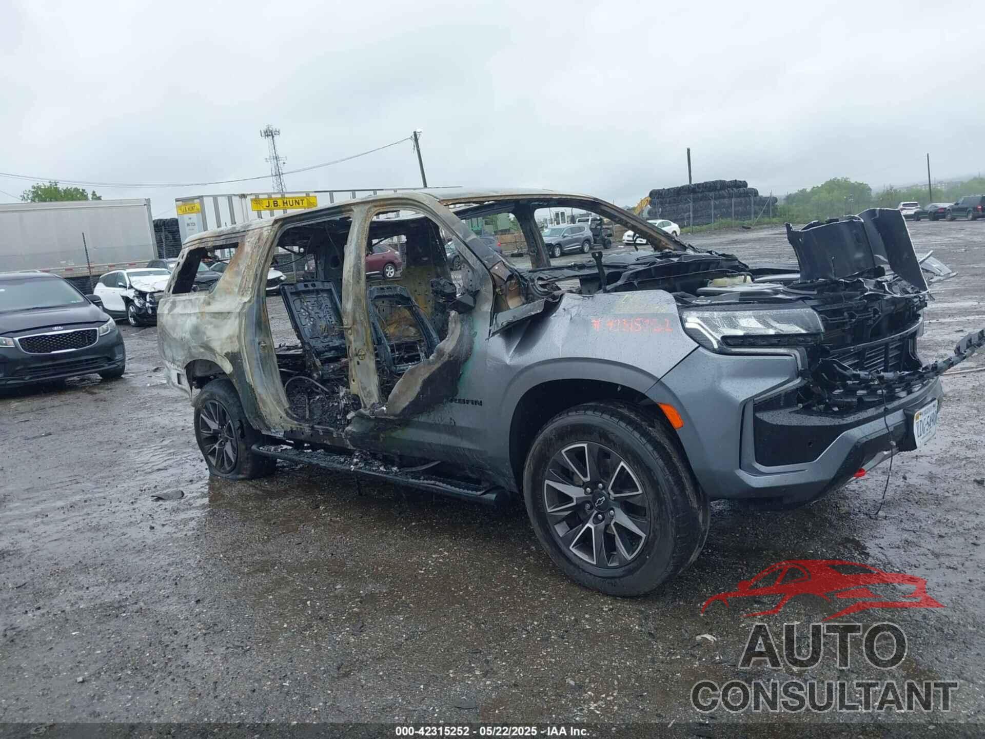 CHEVROLET SUBURBAN 2021 - 1GNSKDKD6MR285032