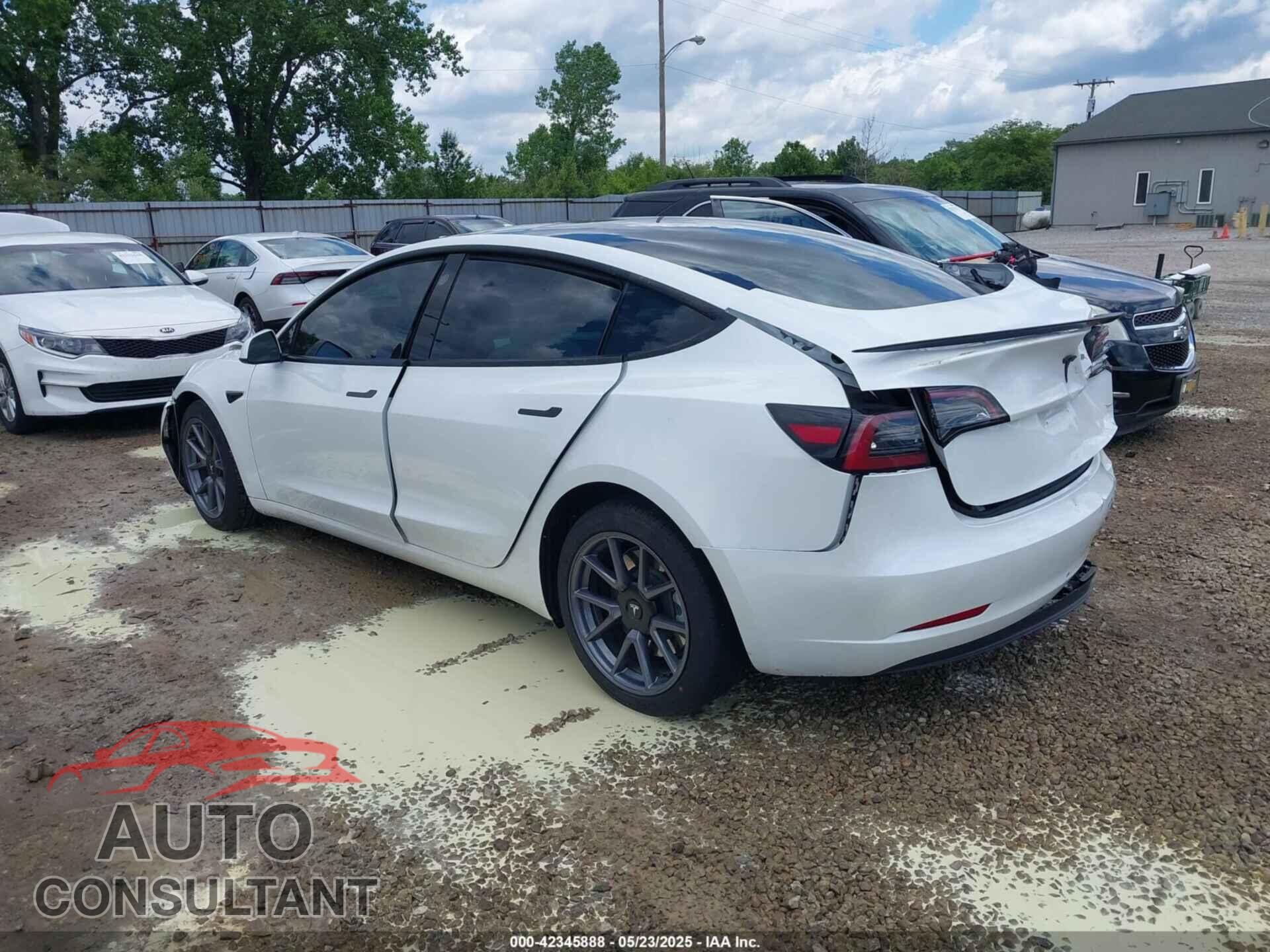 TESLA MODEL 3 2023 - 5YJ3E1EA8PF608429