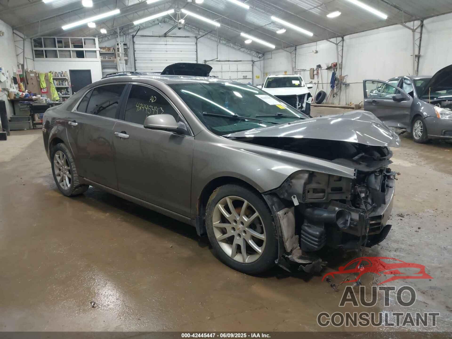 CHEVROLET MALIBU 2010 - 1G1ZE5E79AF208932